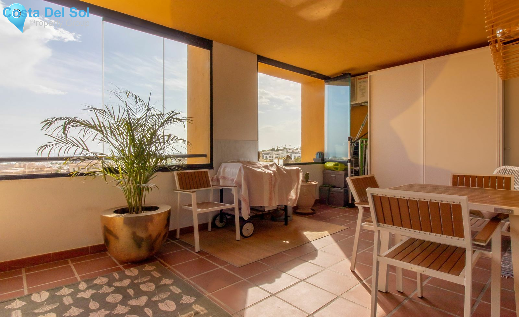 Middle Floor Apartment in Selwo-1487159