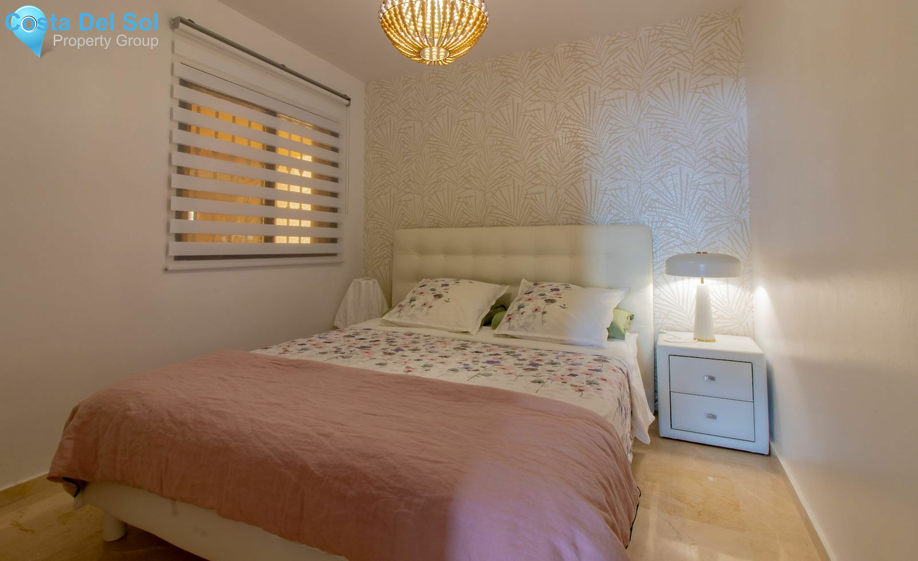 Middle Floor Apartment in Selwo-1487165