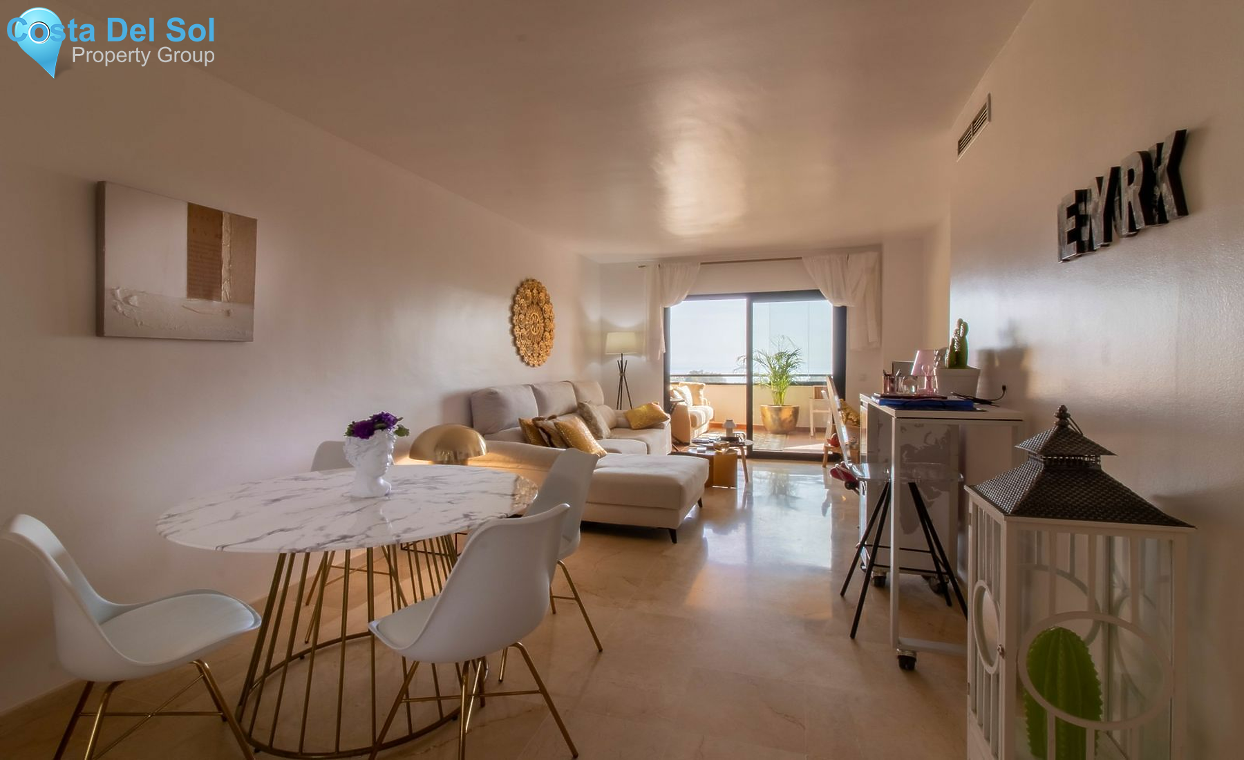 Middle Floor Apartment in Selwo-1487150