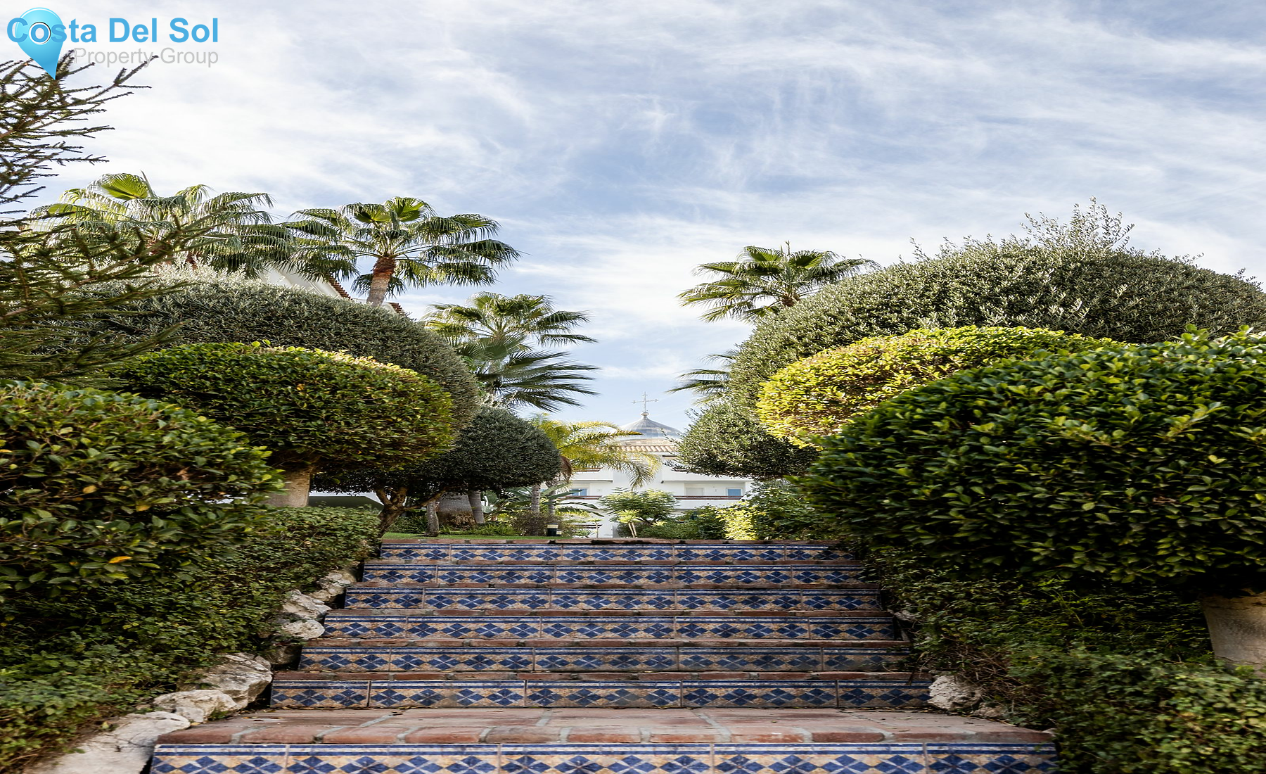 Middle Floor Apartment in Selwo-1547059