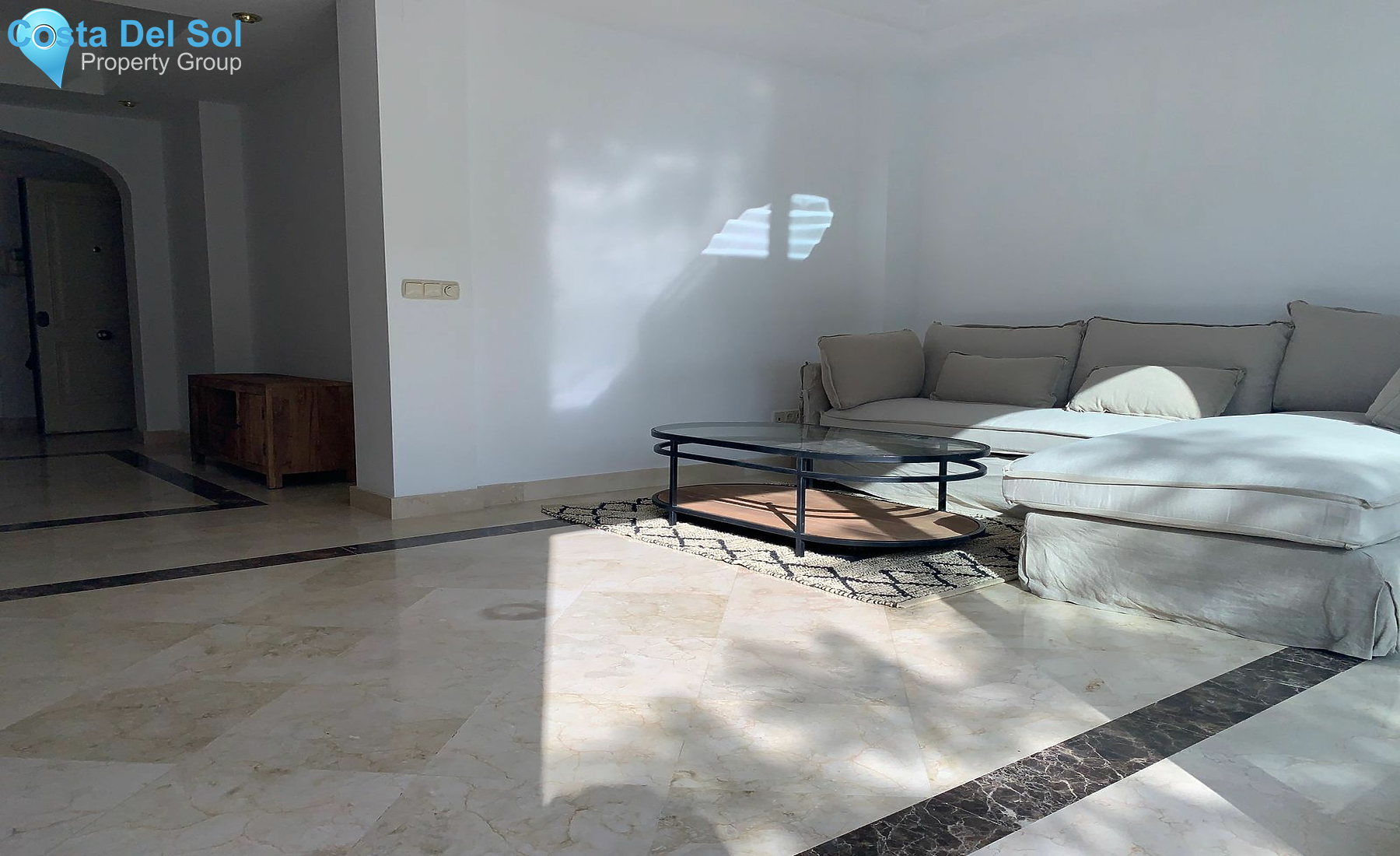 Middle Floor Apartment in Sierra Blanca-1495452
