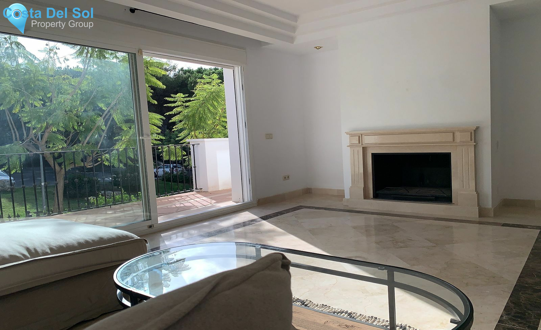 Middle Floor Apartment in Sierra Blanca-1495453