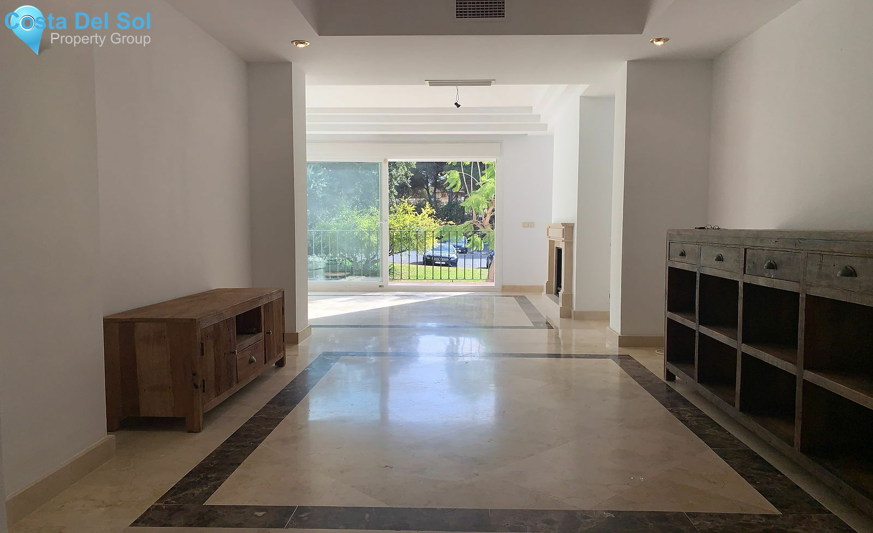 Middle Floor Apartment in Sierra Blanca-1495455