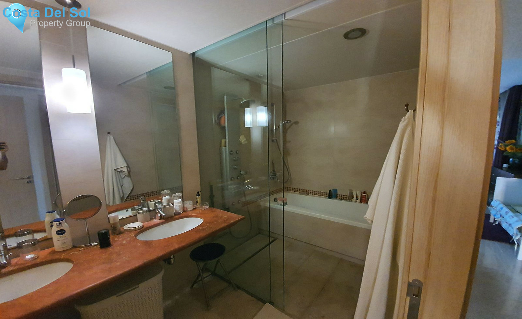 Middle Floor Apartment in Sotogrande Puerto-1273782
