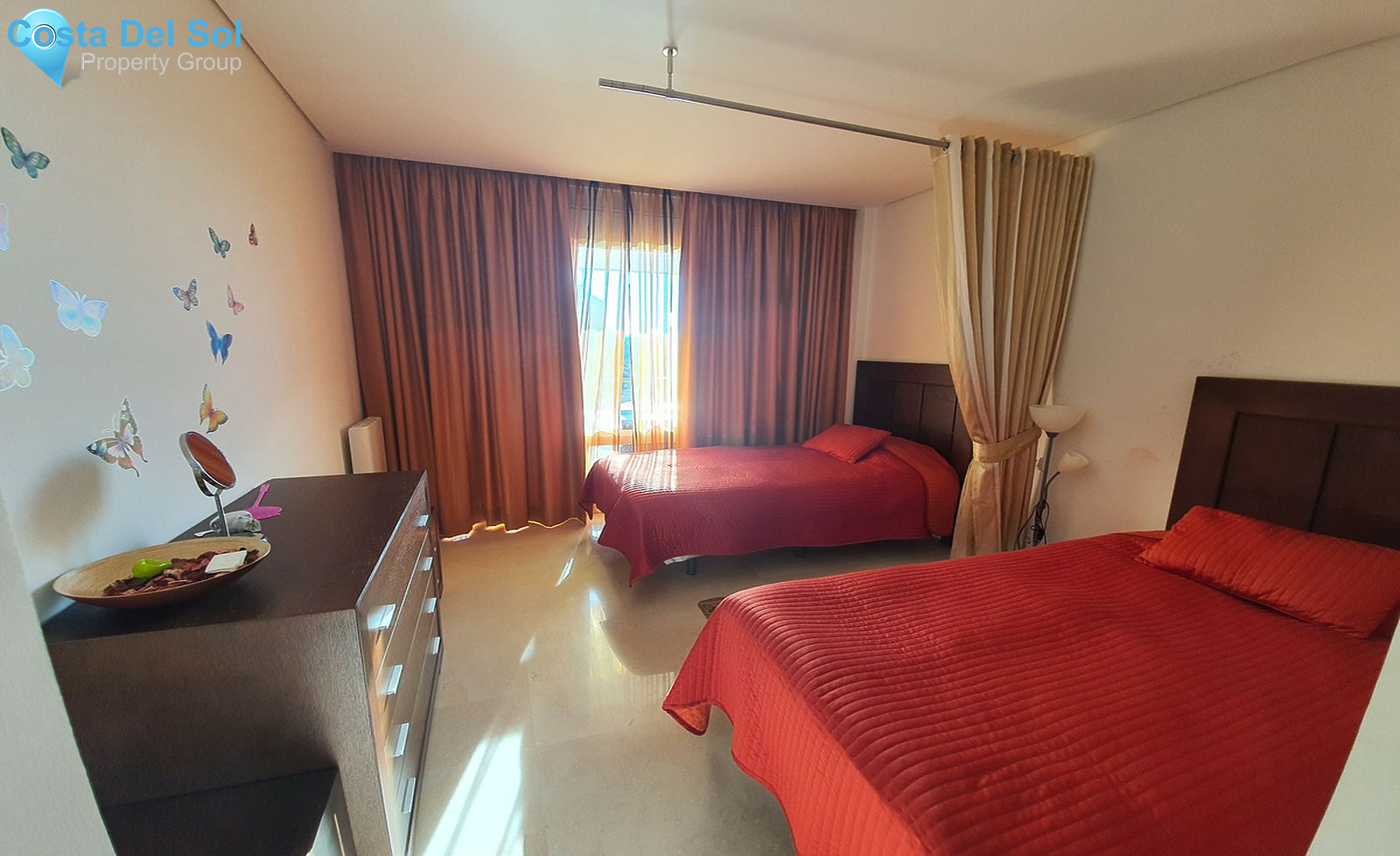 Middle Floor Apartment in Sotogrande Puerto-1273786