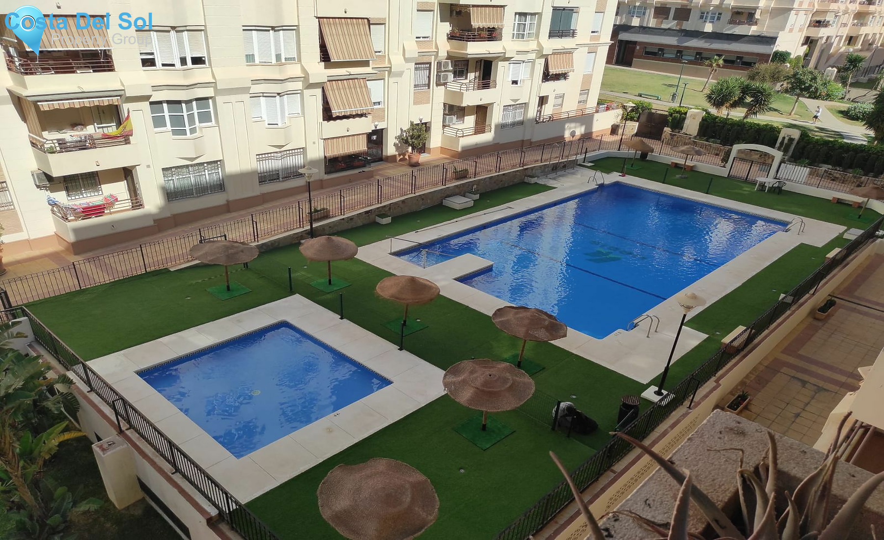 Middle Floor Apartment in Teatinos