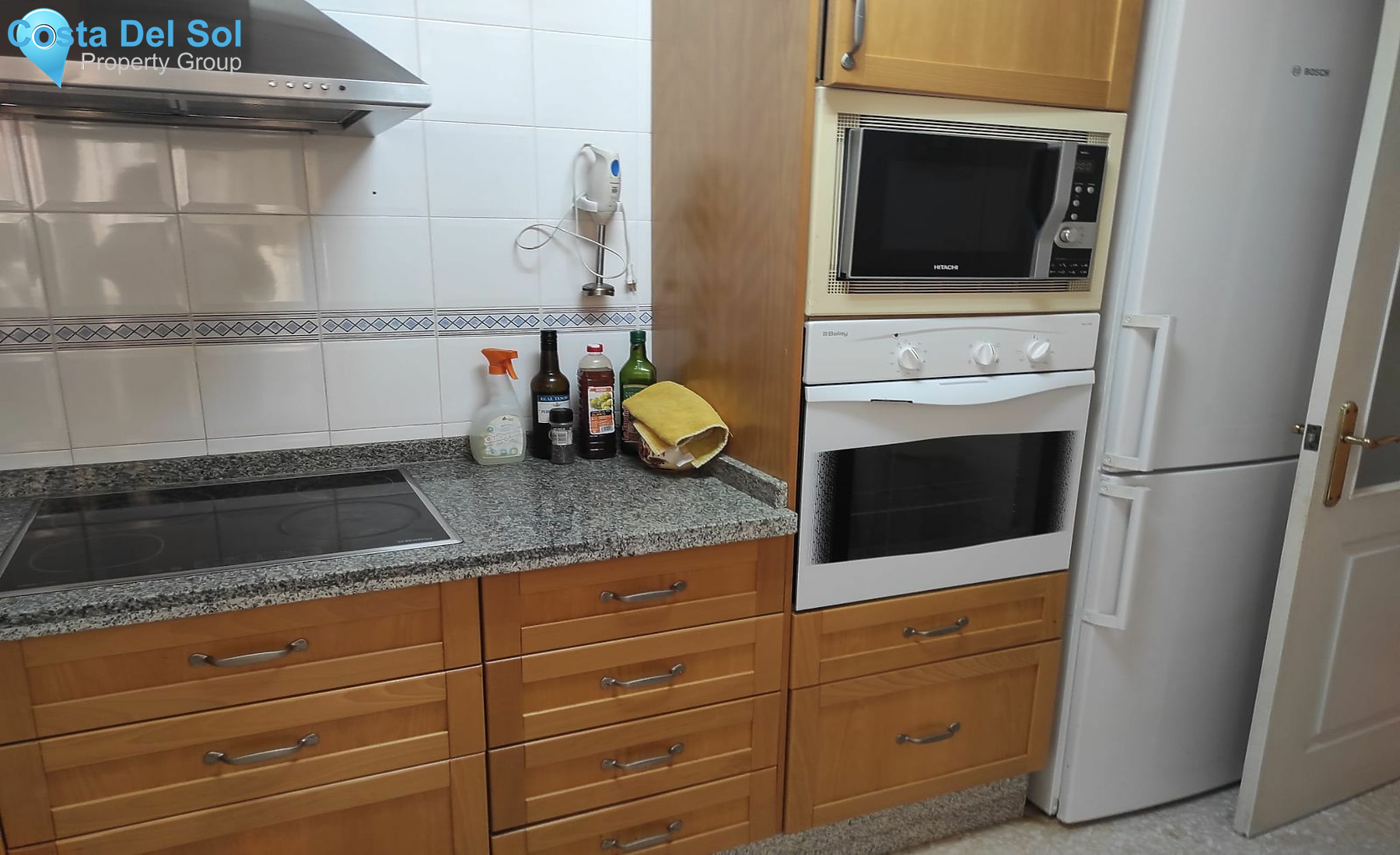 Middle Floor Apartment in Teatinos-1154009