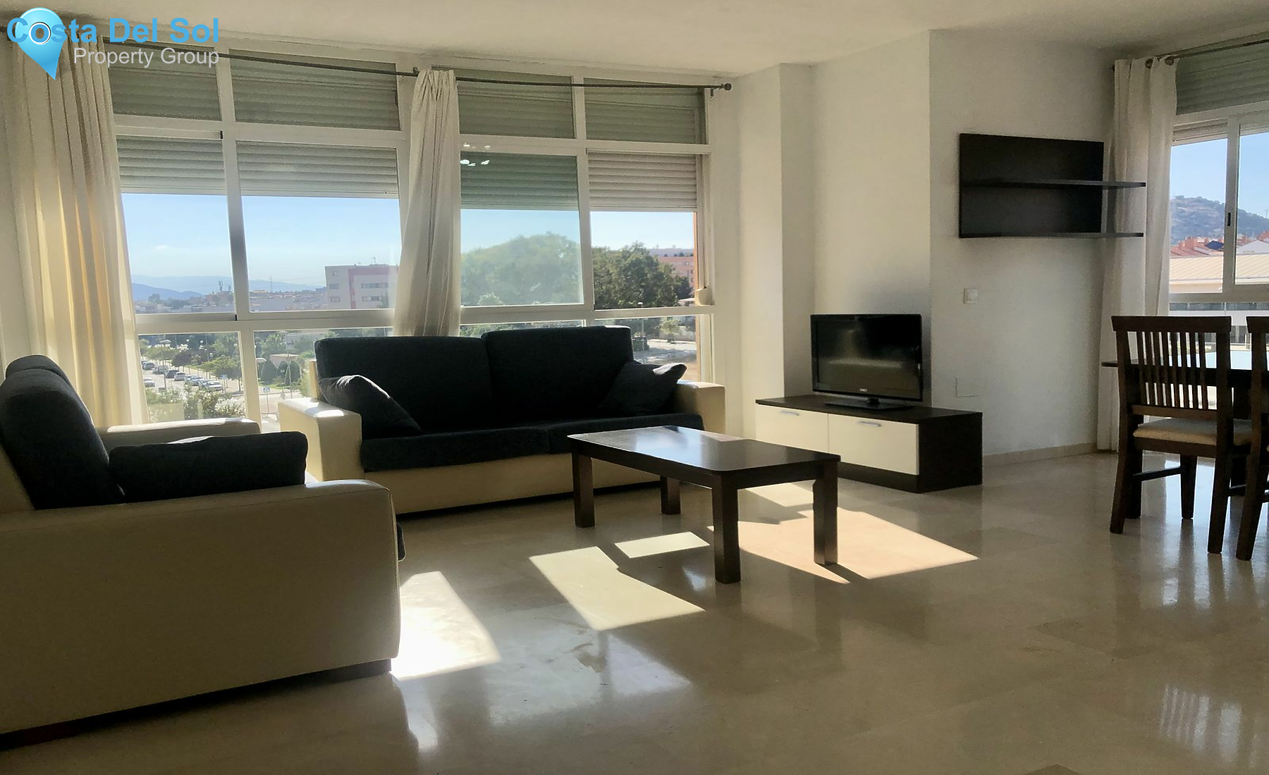 Middle Floor Apartment in Teatinos-1448871