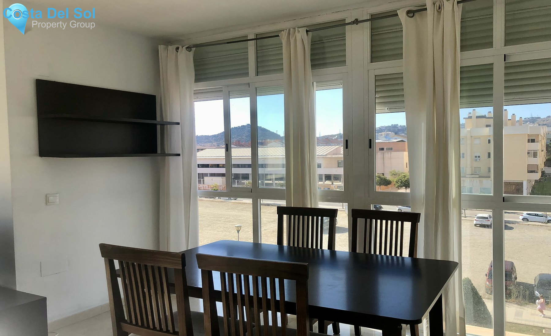 Middle Floor Apartment in Teatinos-1448875