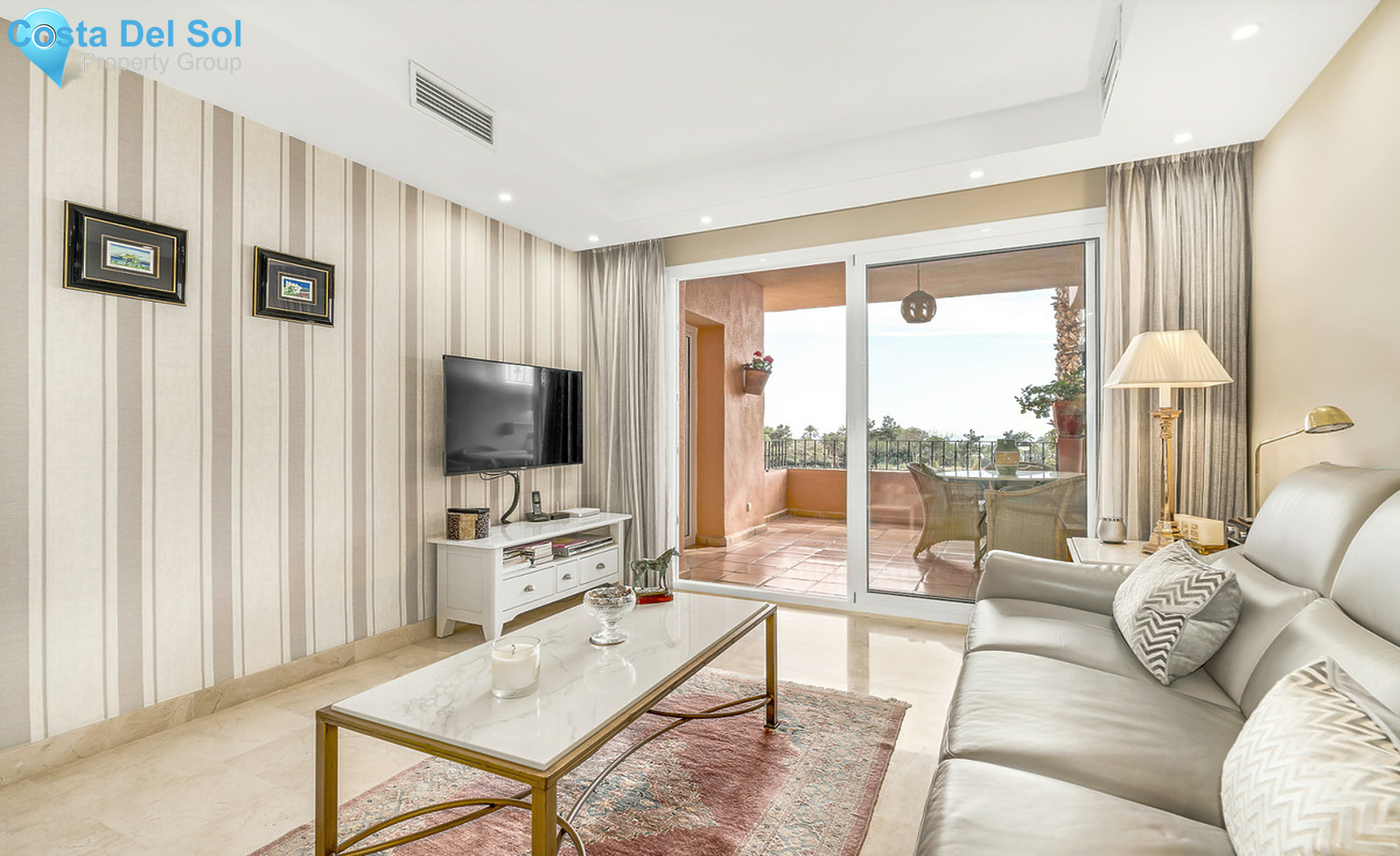 Middle Floor Apartment in The Golden Mile-1250937