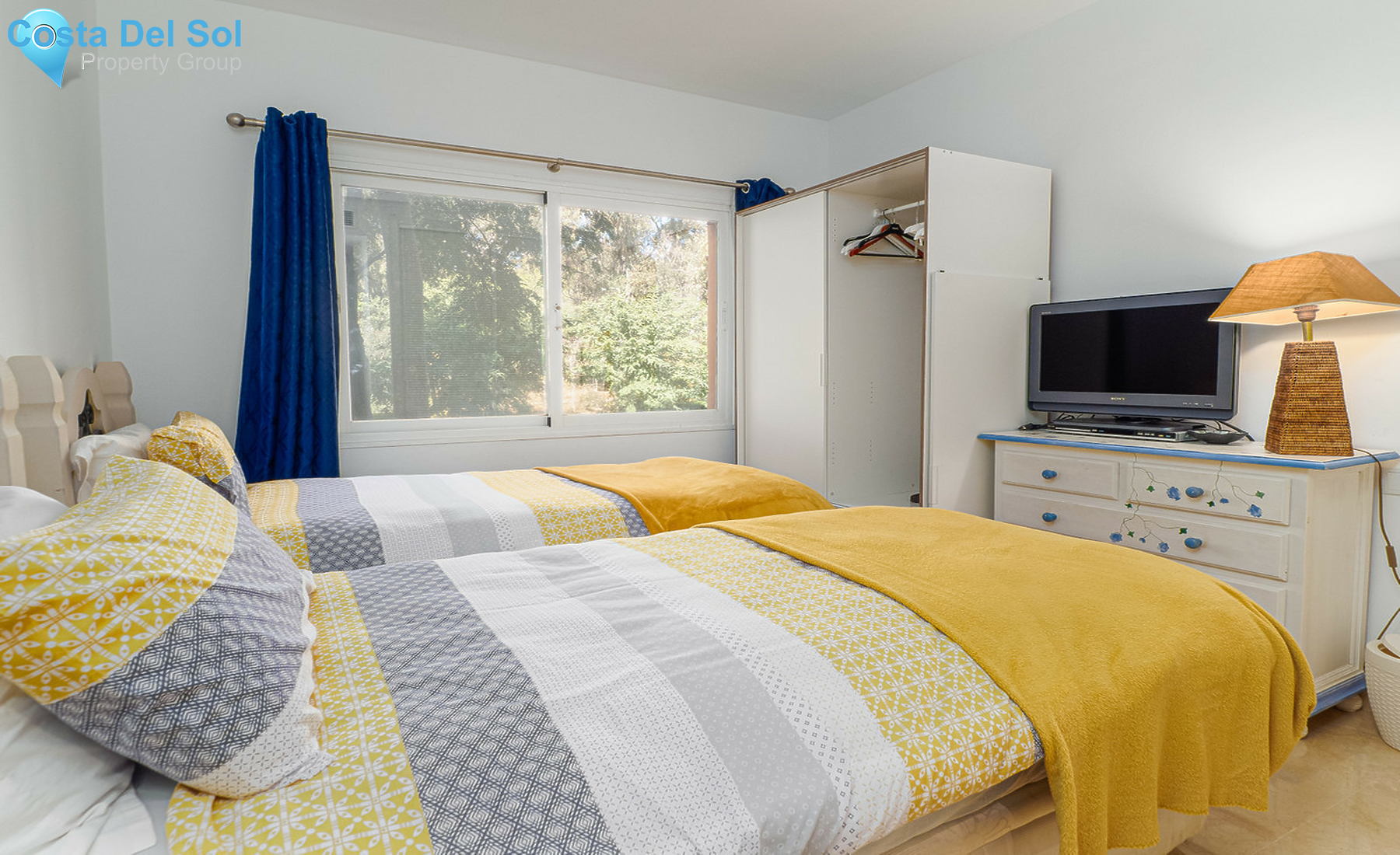 Middle Floor Apartment in The Golden Mile-1256238