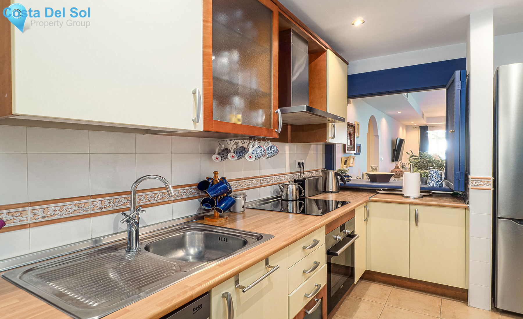 Middle Floor Apartment in The Golden Mile-1256239