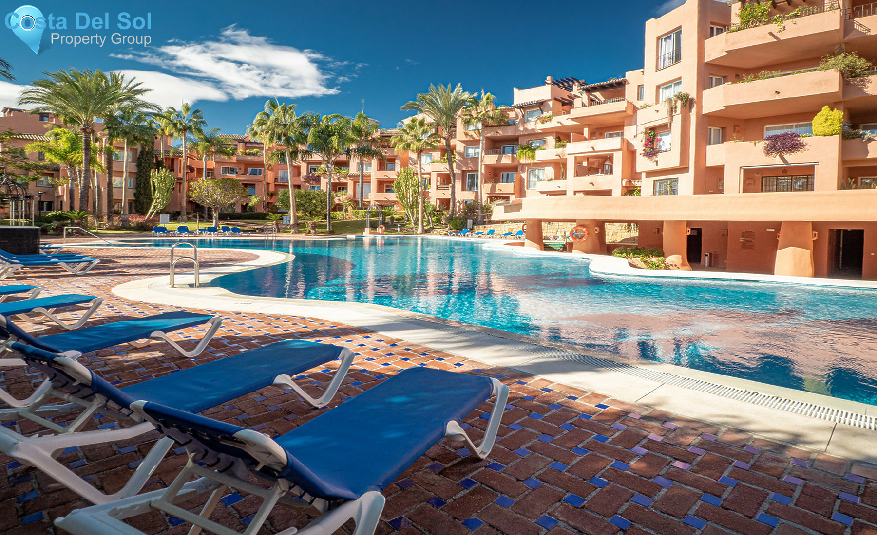 Middle Floor Apartment in The Golden Mile-1256233