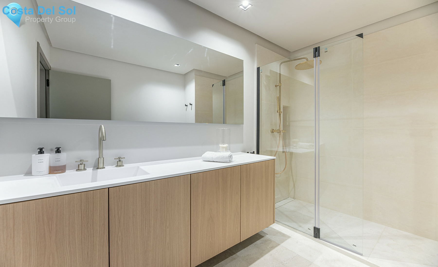 Middle Floor Apartment in The Golden Mile-1262630