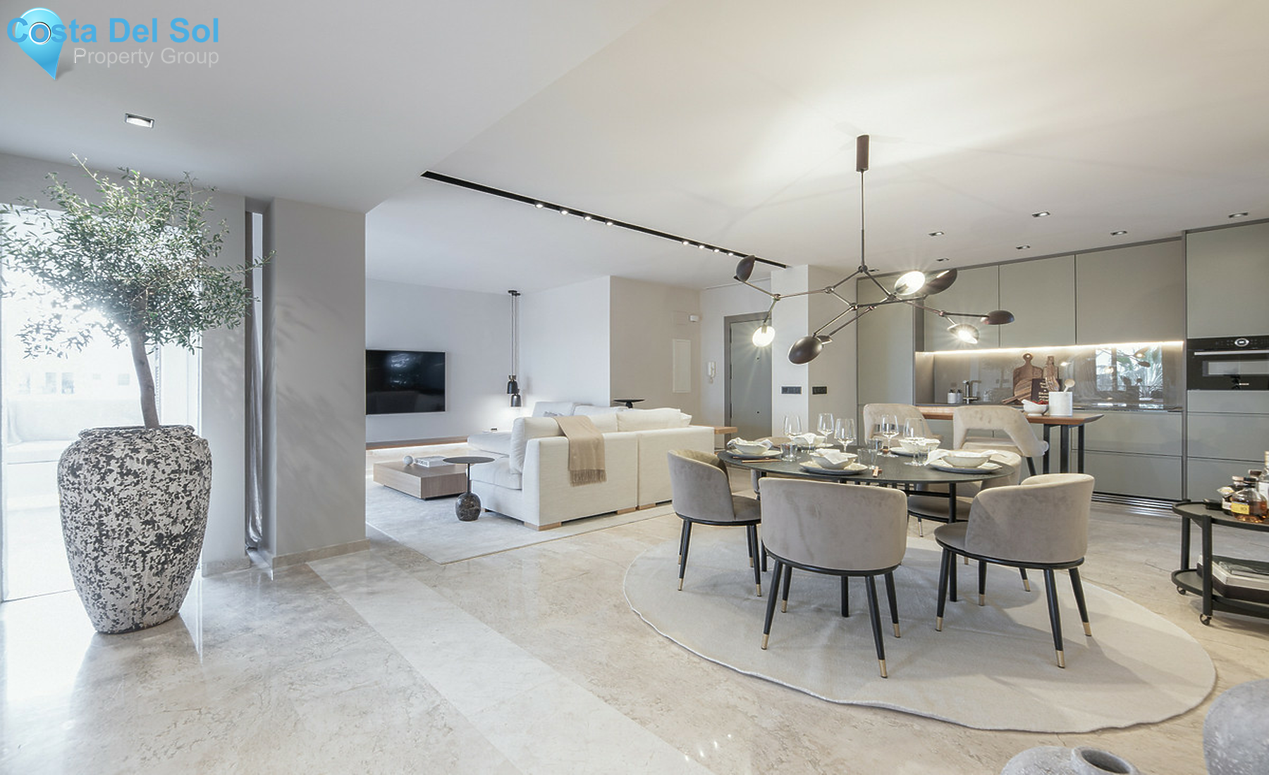 Middle Floor Apartment in The Golden Mile-1262636