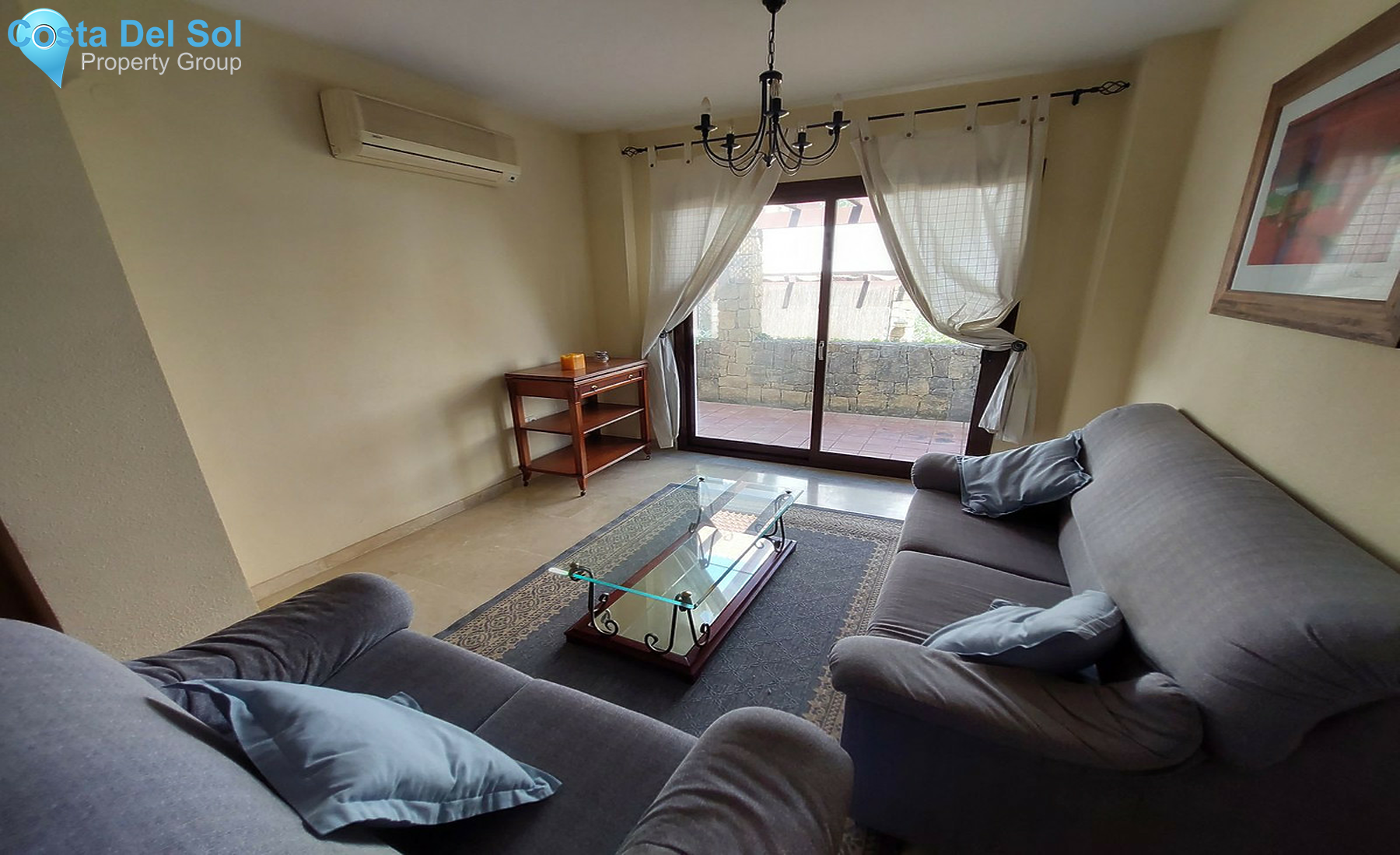 Middle Floor Apartment in The Golden Mile-1263431