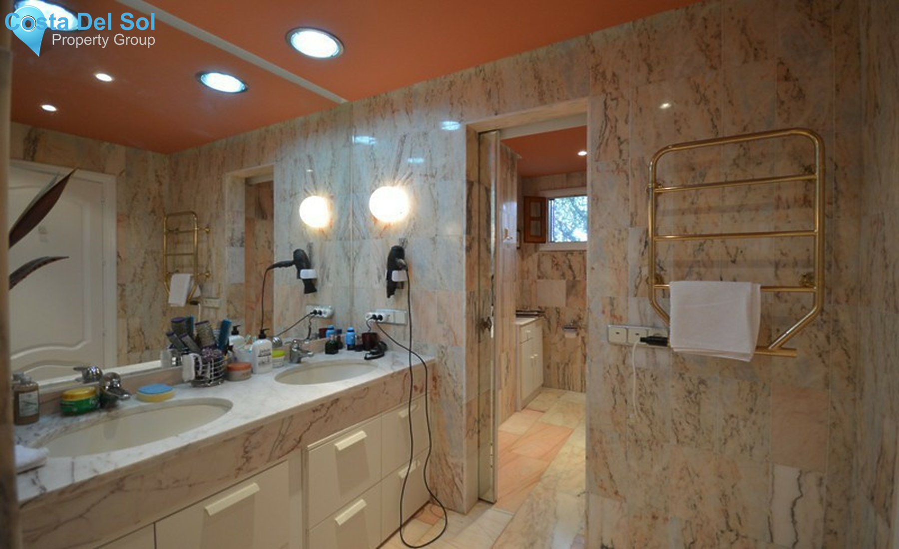 Middle Floor Apartment in The Golden Mile-1294479