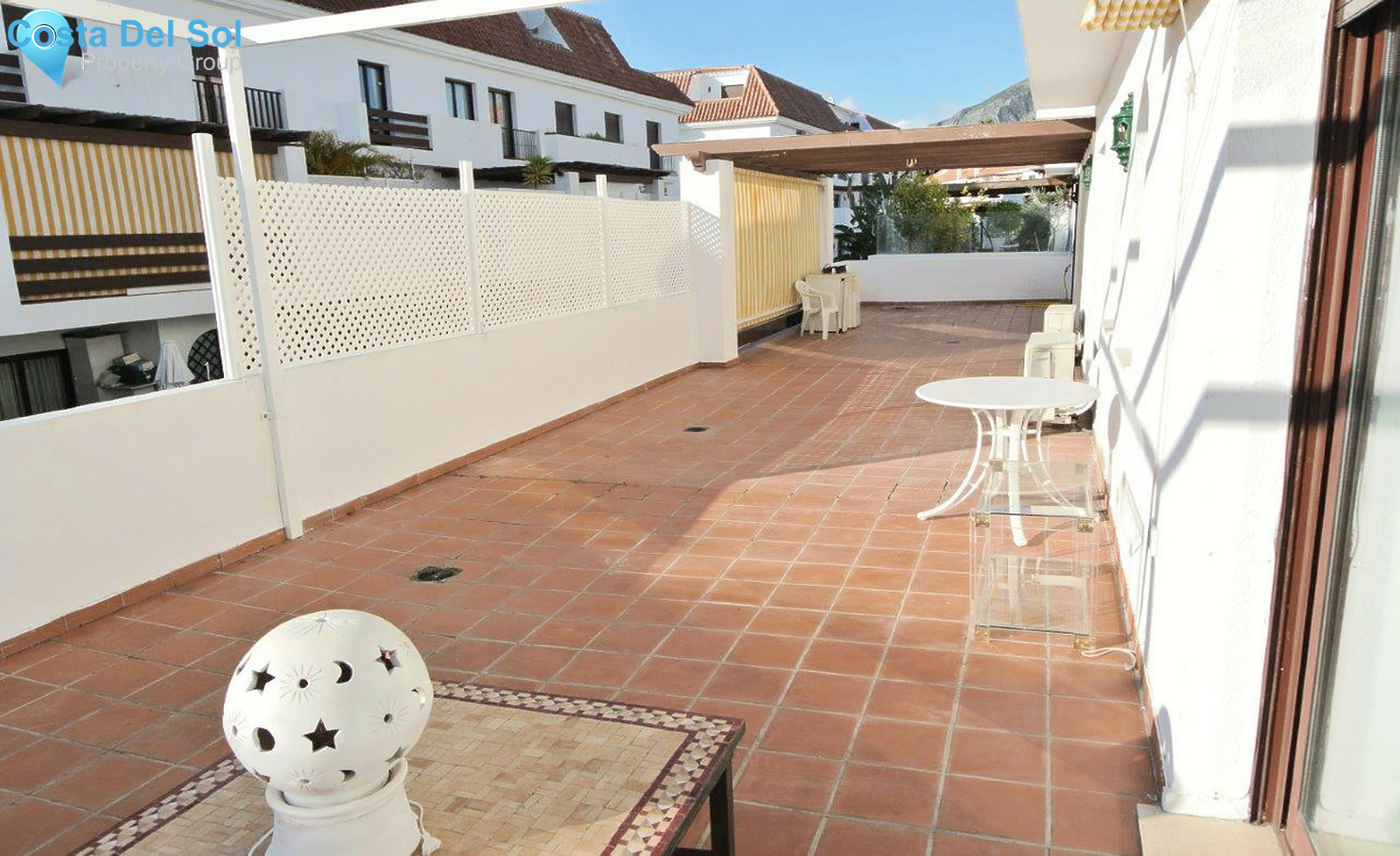 Middle Floor Apartment in The Golden Mile-1309848