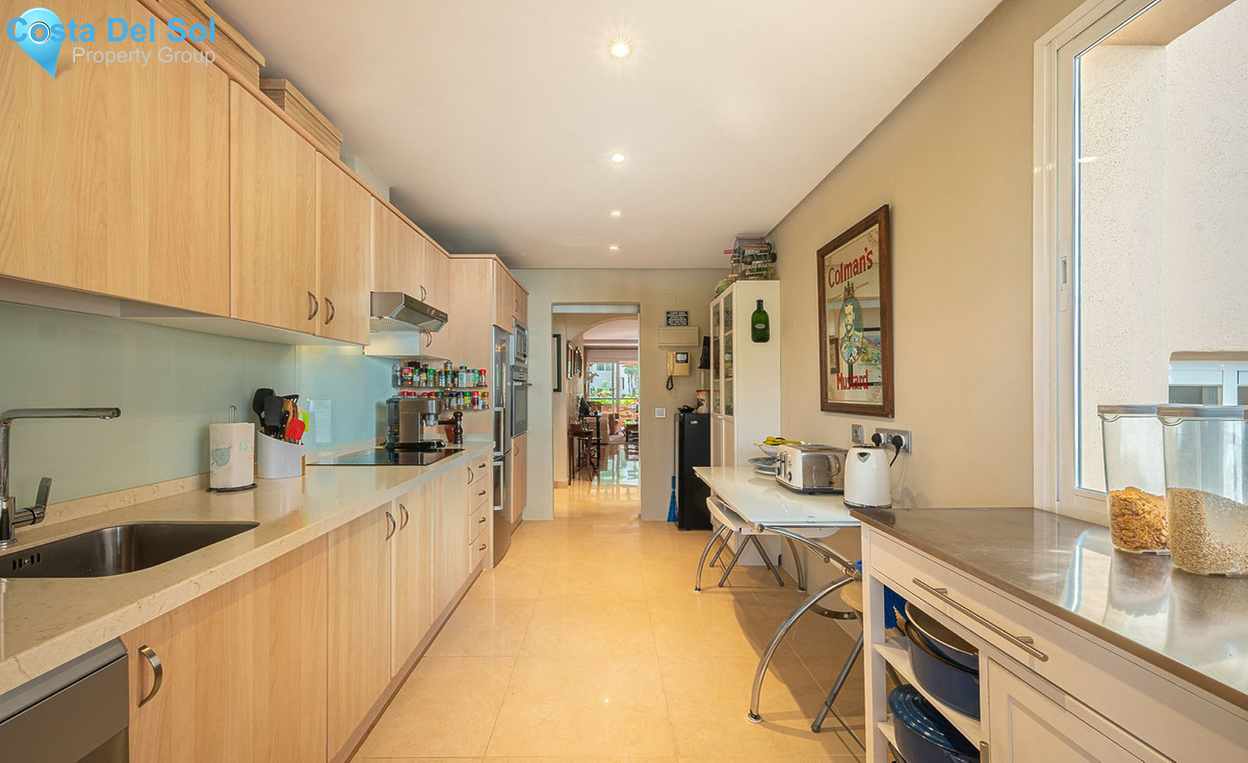 Middle Floor Apartment in The Golden Mile-1458108