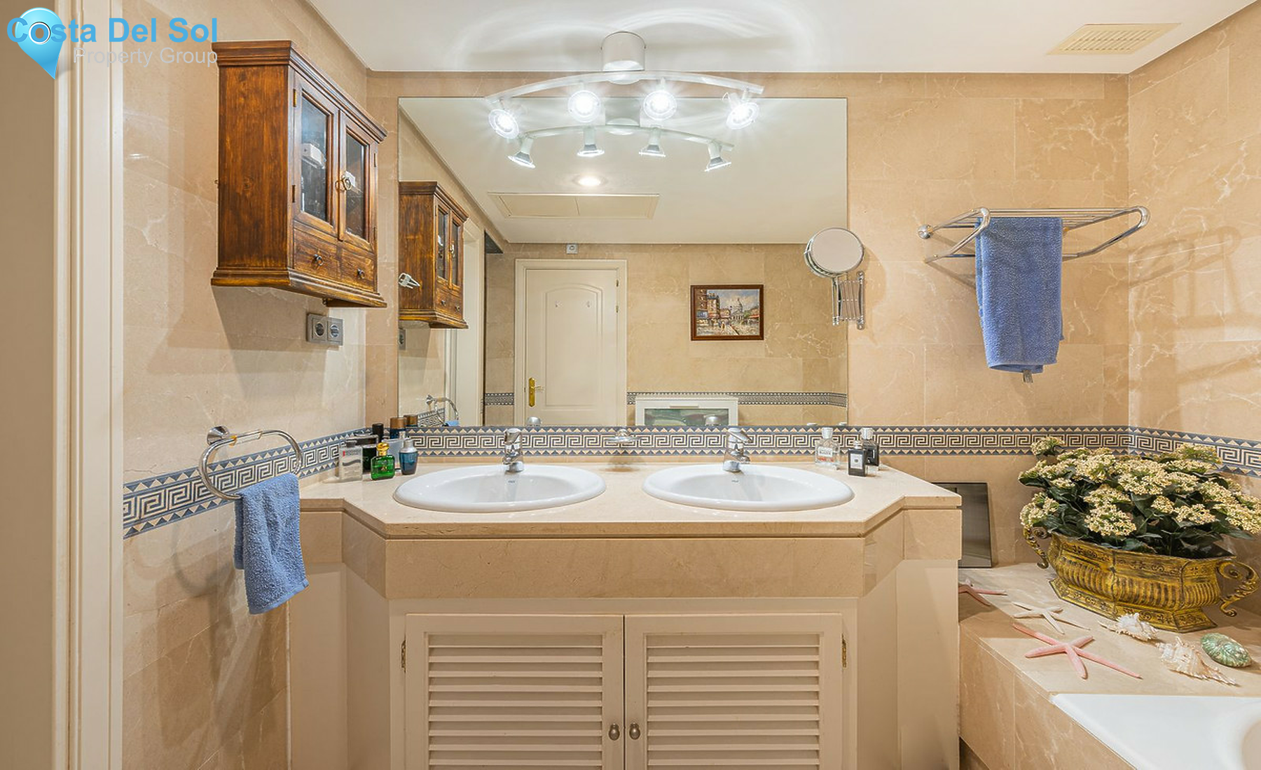 Middle Floor Apartment in The Golden Mile-1458100