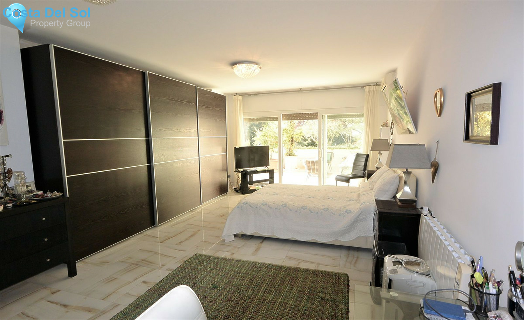 Middle Floor Apartment in The Golden Mile-1527723