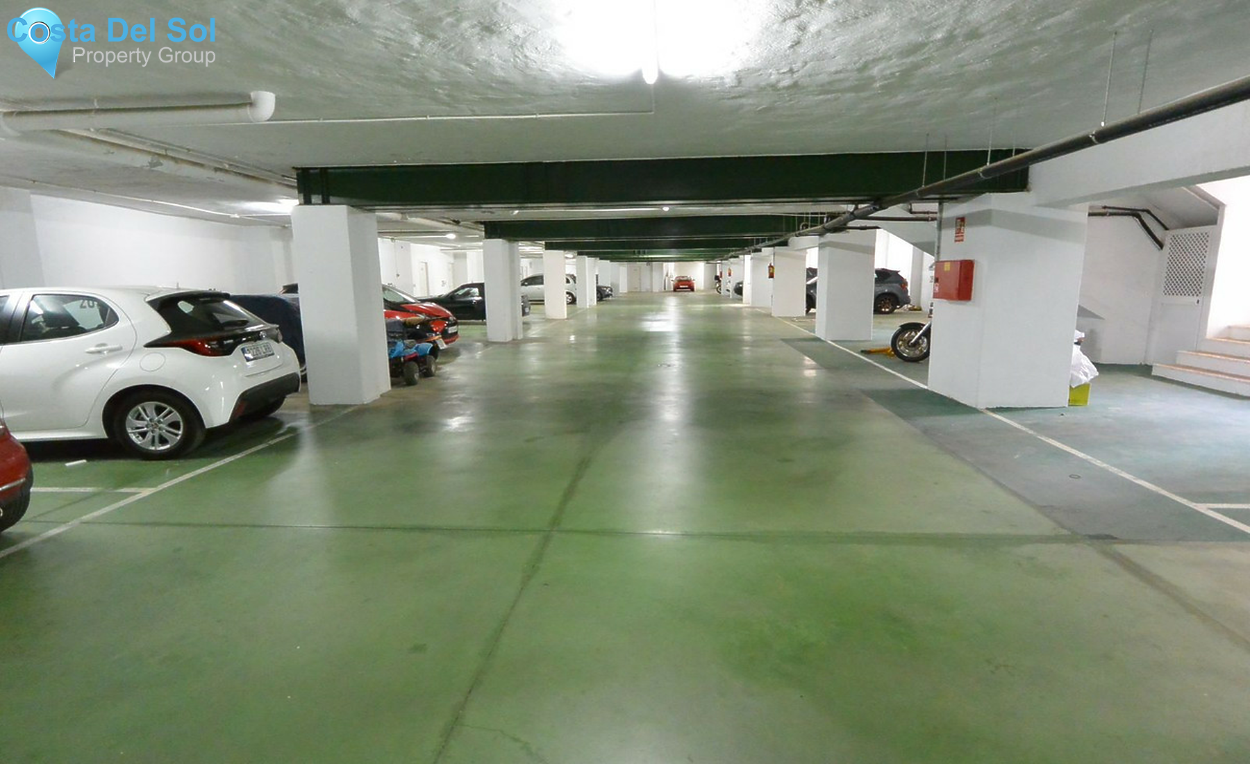 Middle Floor Apartment in The Golden Mile-1527728