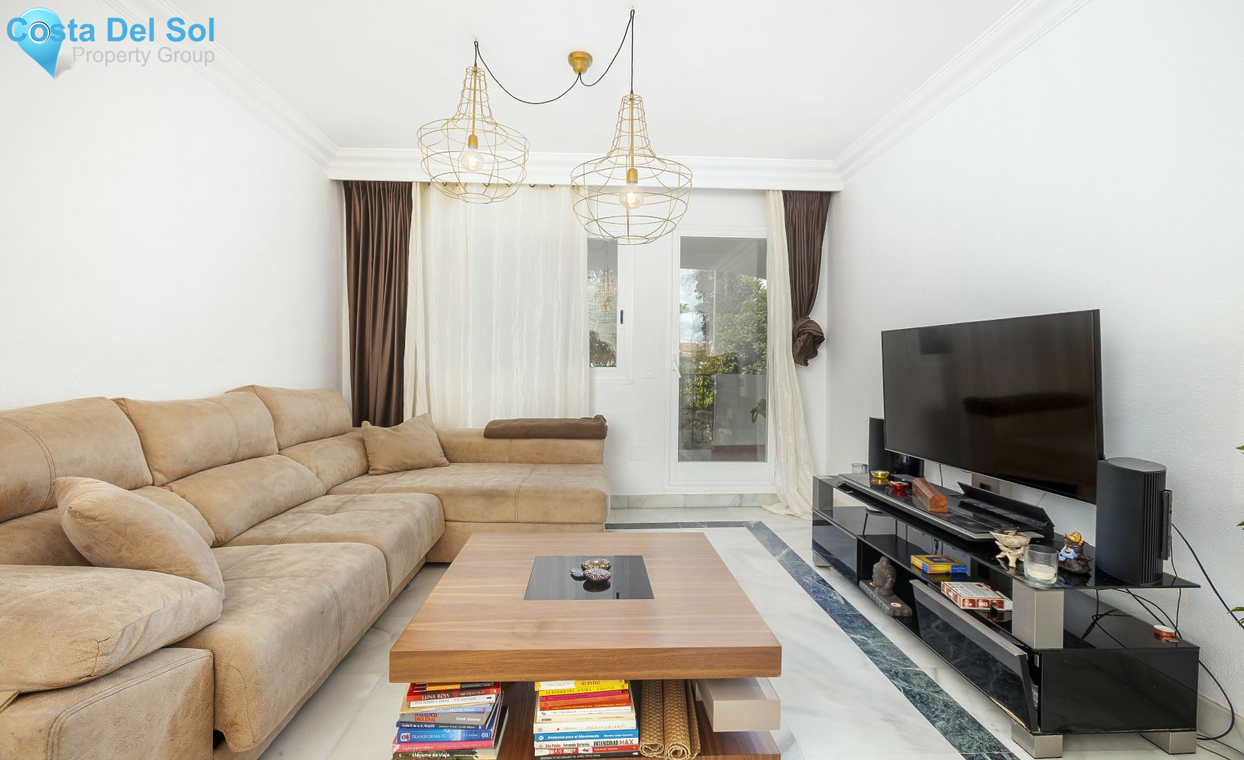 Middle Floor Apartment in The Golden Mile-1126642