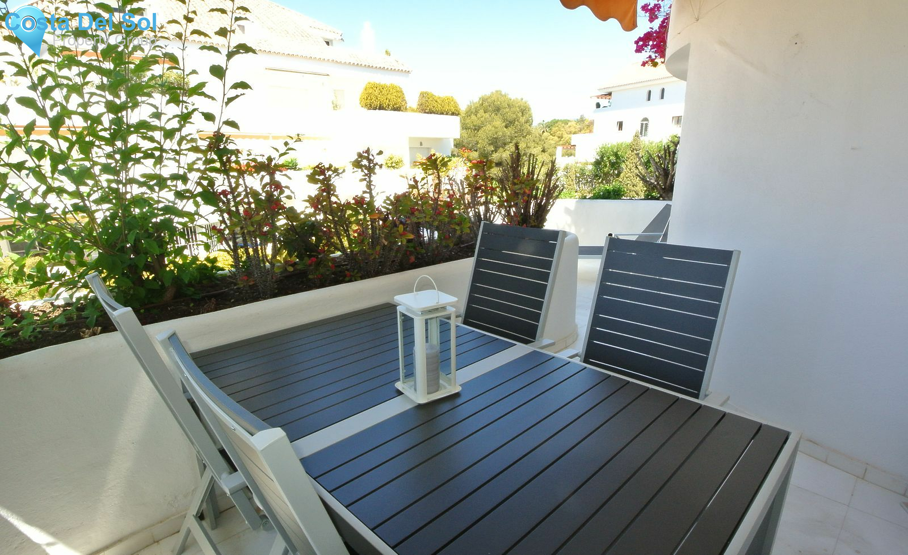 Middle Floor Apartment in The Golden Mile-1126991