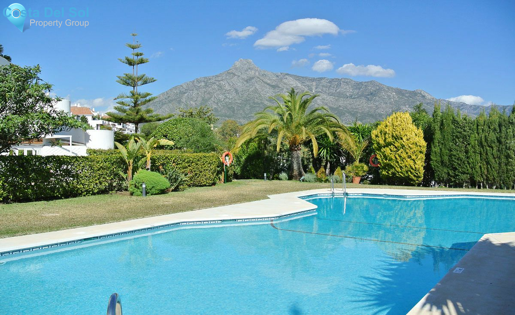 Middle Floor Apartment in The Golden Mile-1126994