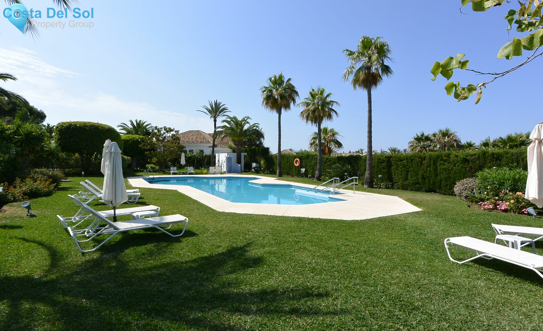 Middle Floor Apartment in The Golden Mile-1126995