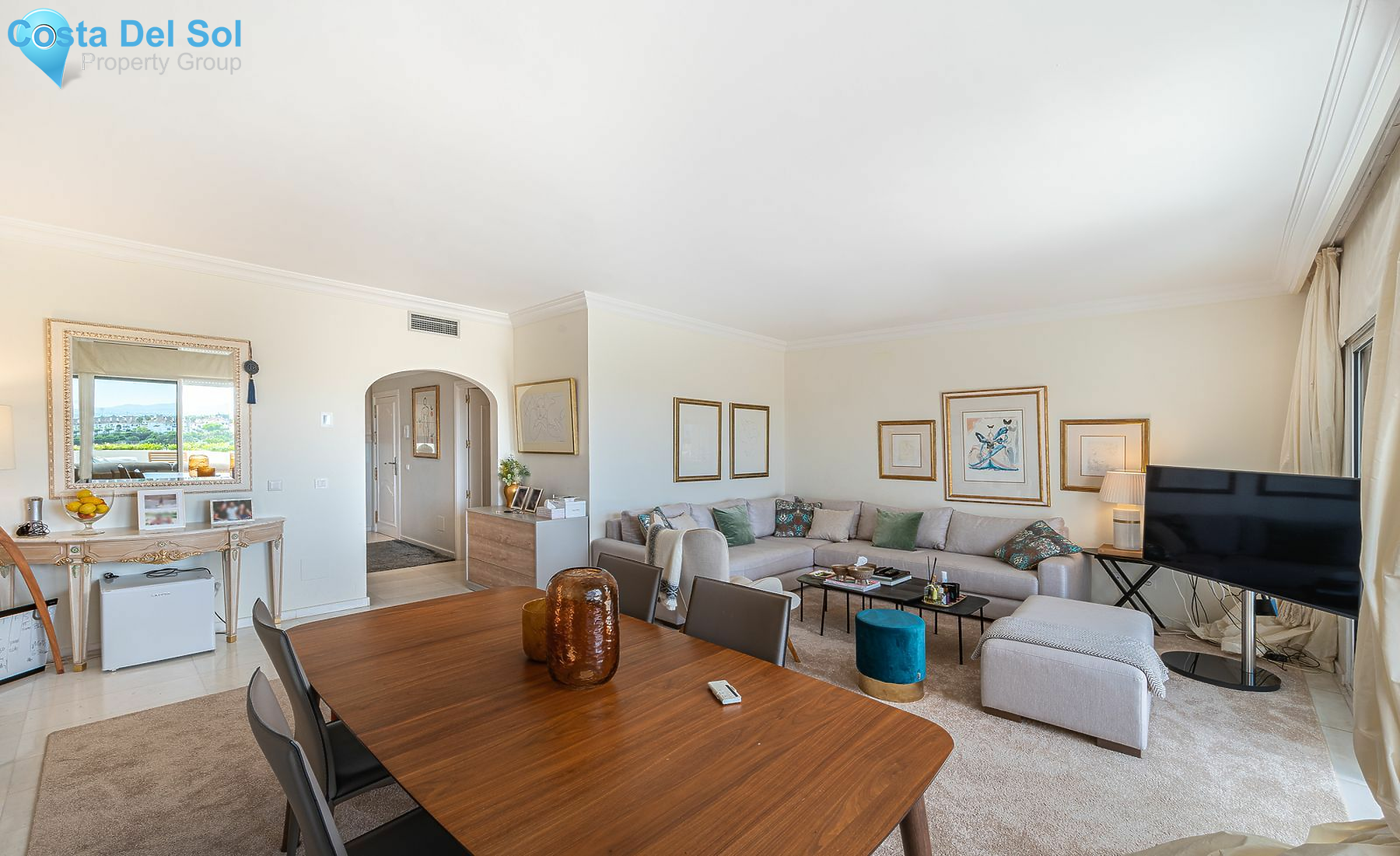 Middle Floor Apartment in The Golden Mile-1139868