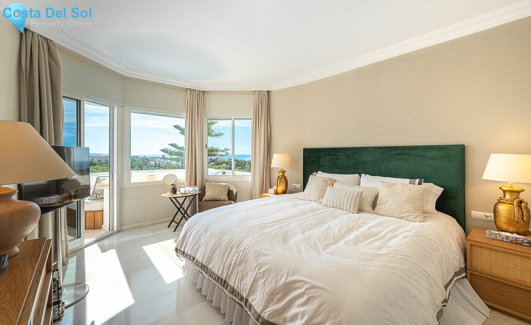 Middle Floor Apartment in The Golden Mile-1139870