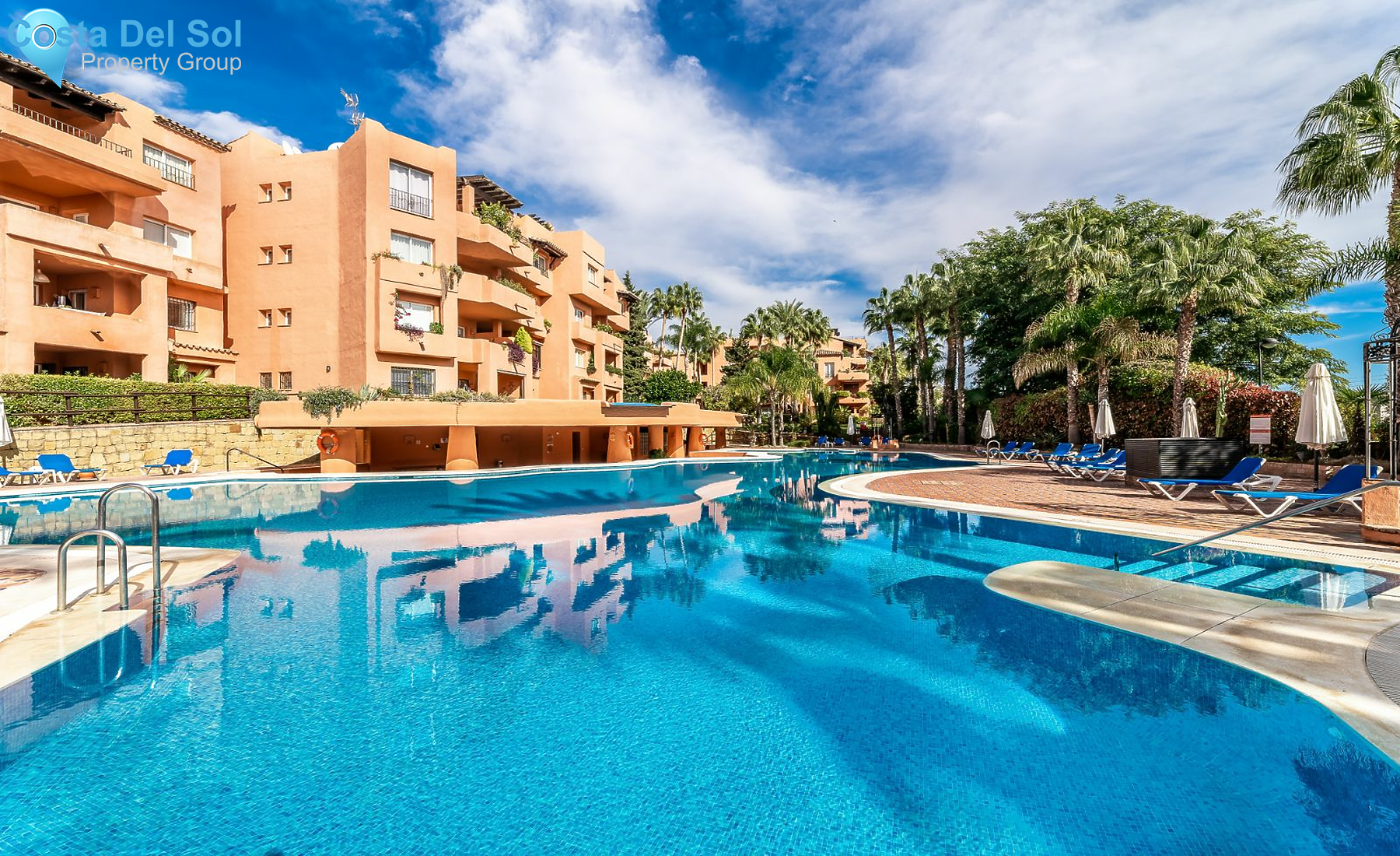 Middle Floor Apartment in The Golden Mile