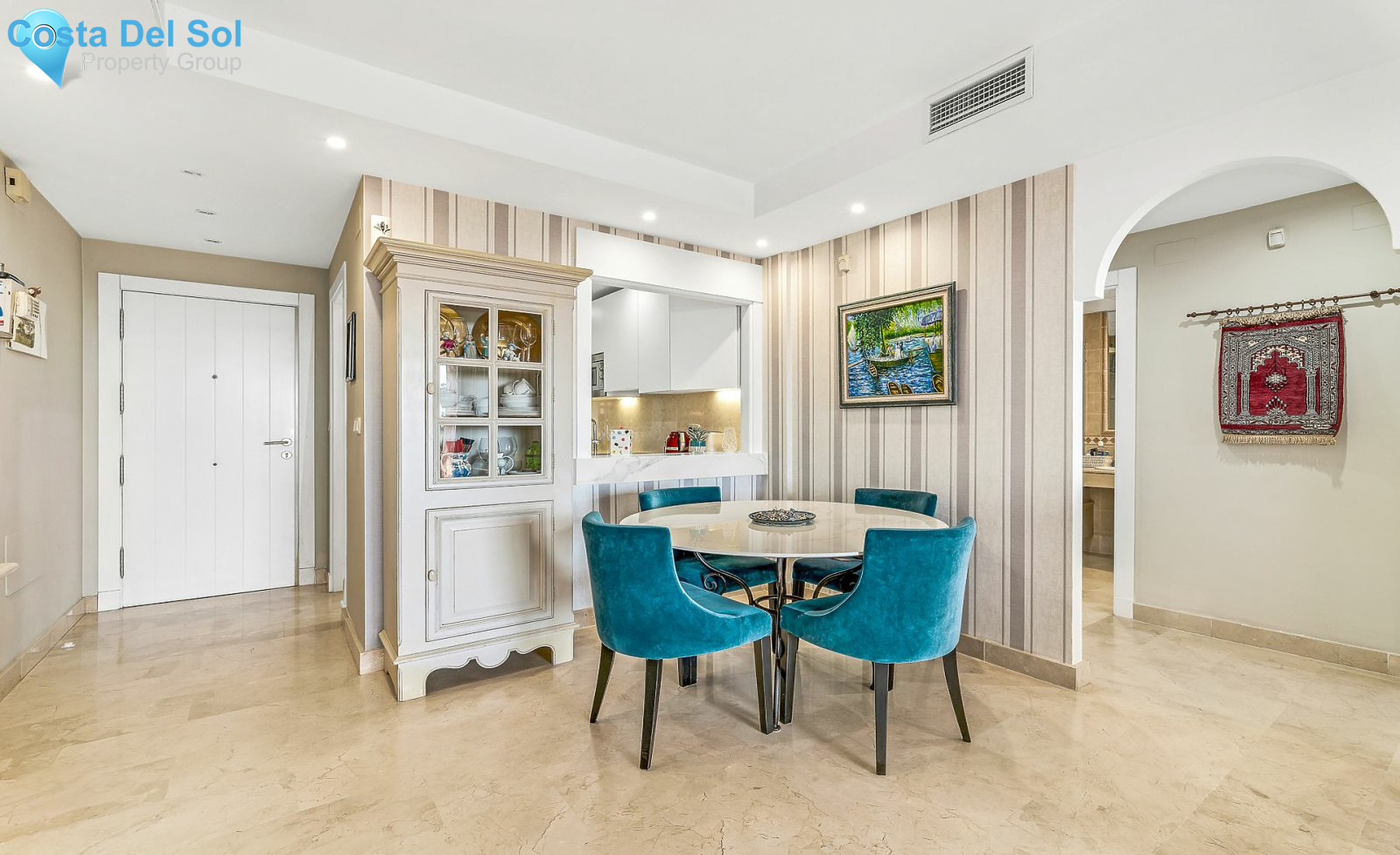 Middle Floor Apartment in The Golden Mile-1146632