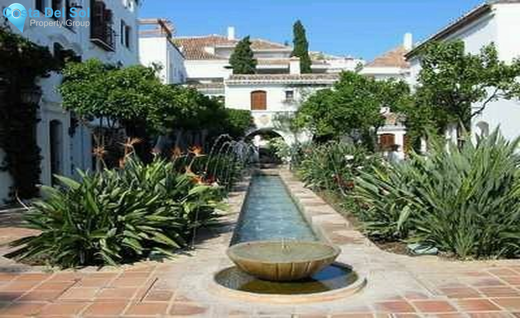 Middle Floor Apartment in The Golden Mile-1178676
