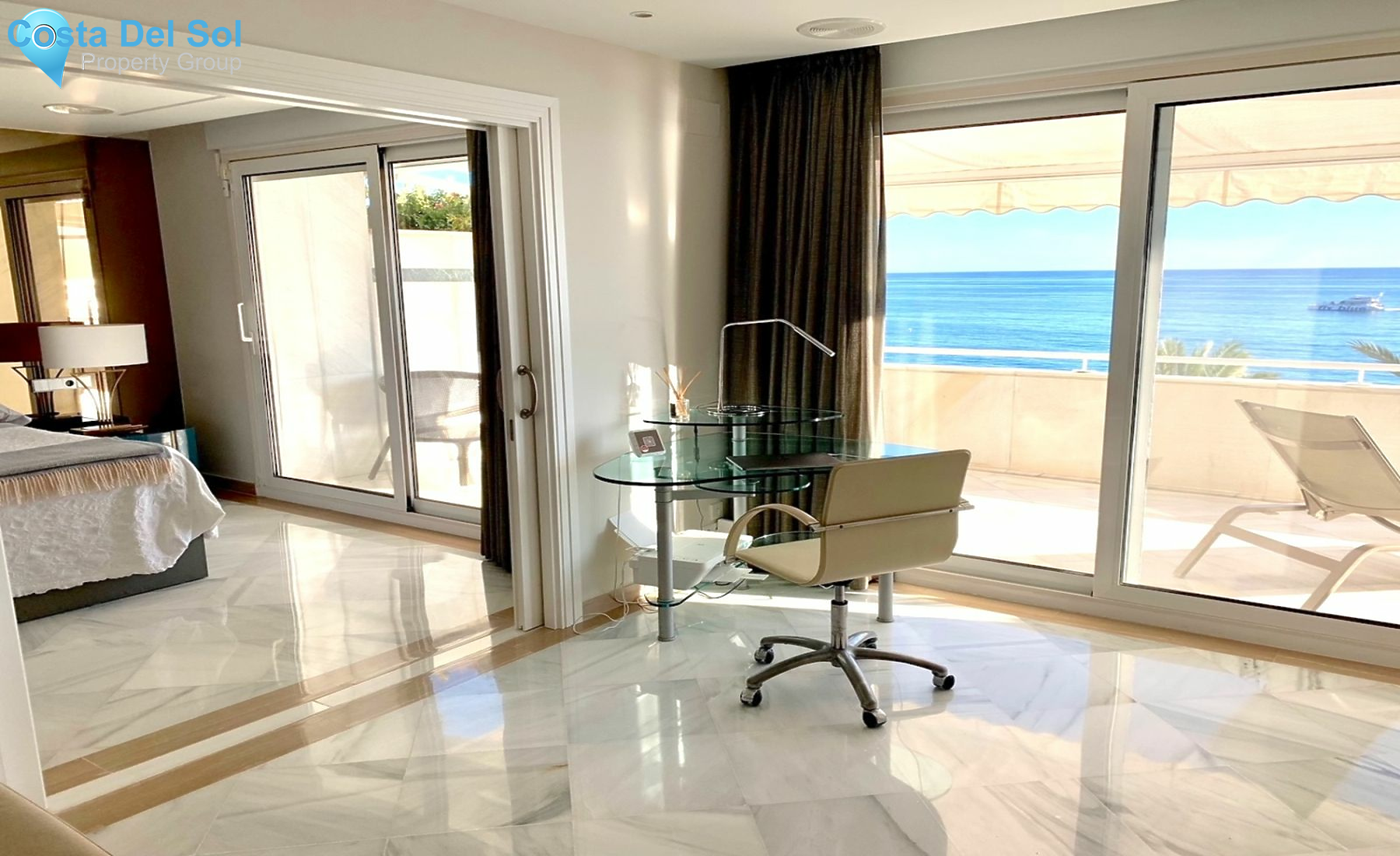 Middle Floor Apartment in The Golden Mile-1180056