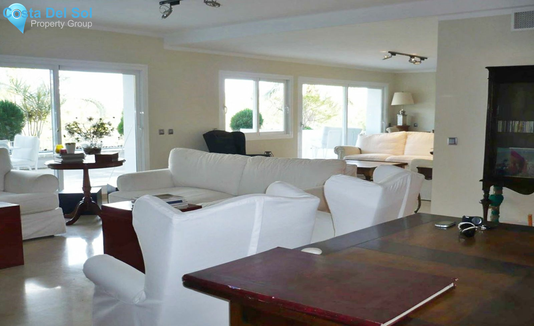 Middle Floor Apartment in The Golden Mile-1231270