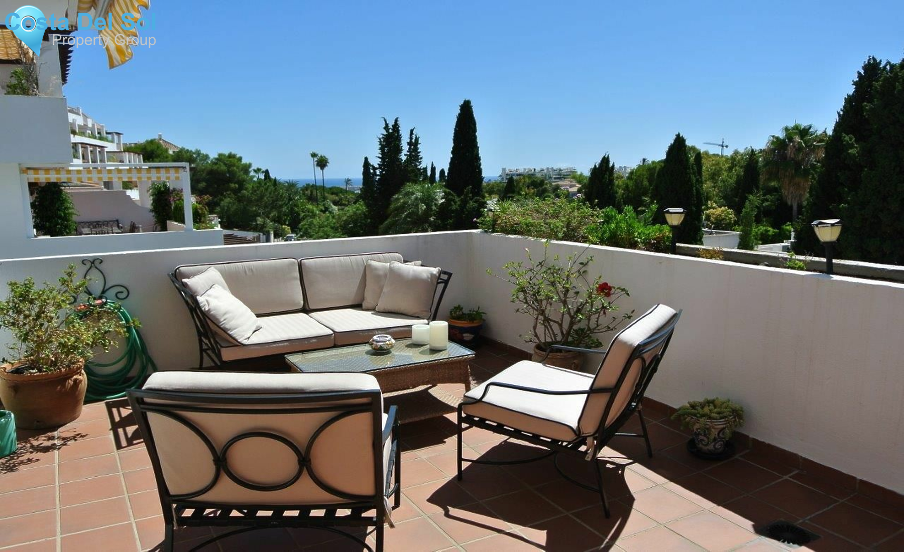 Middle Floor Apartment in The Golden Mile-1388225