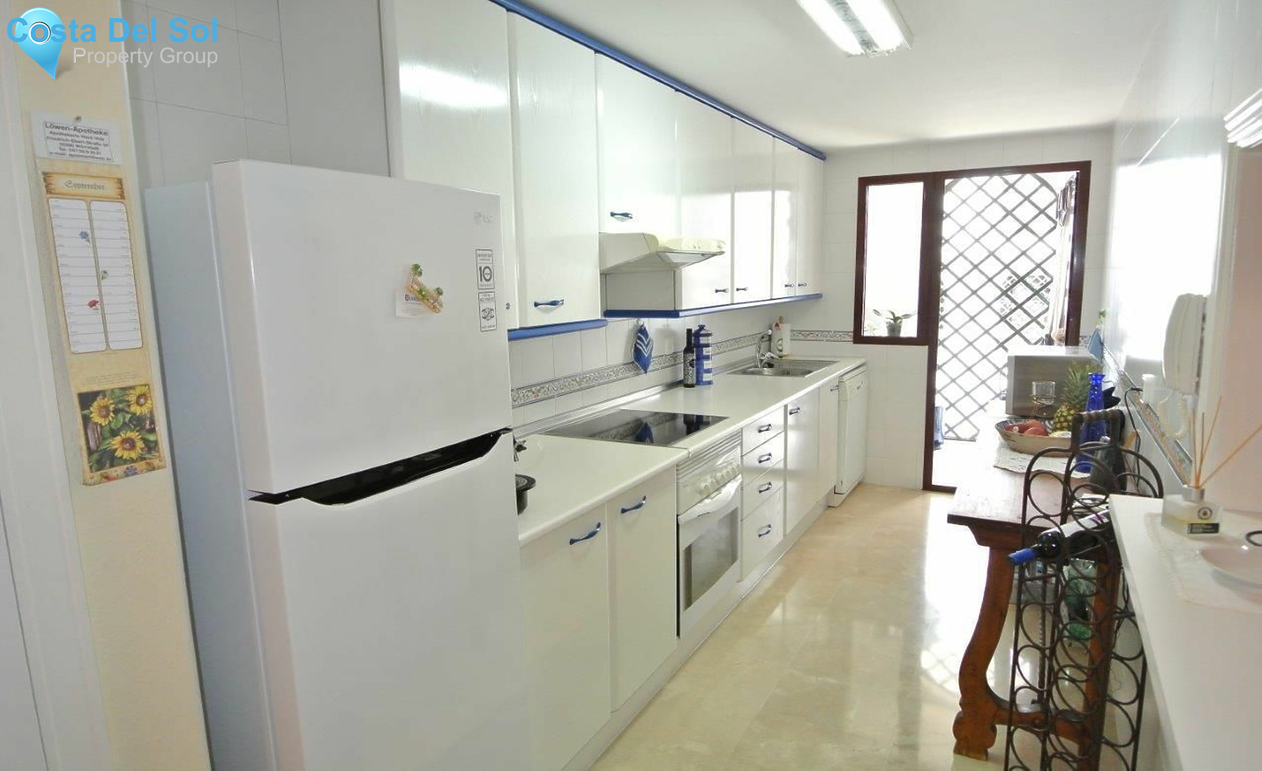 Middle Floor Apartment in The Golden Mile-1388230