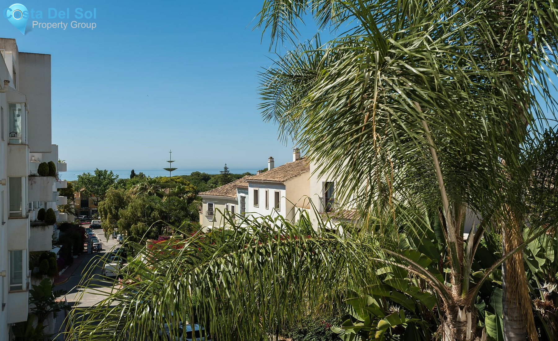 Middle Floor Apartment in The Golden Mile-1420360