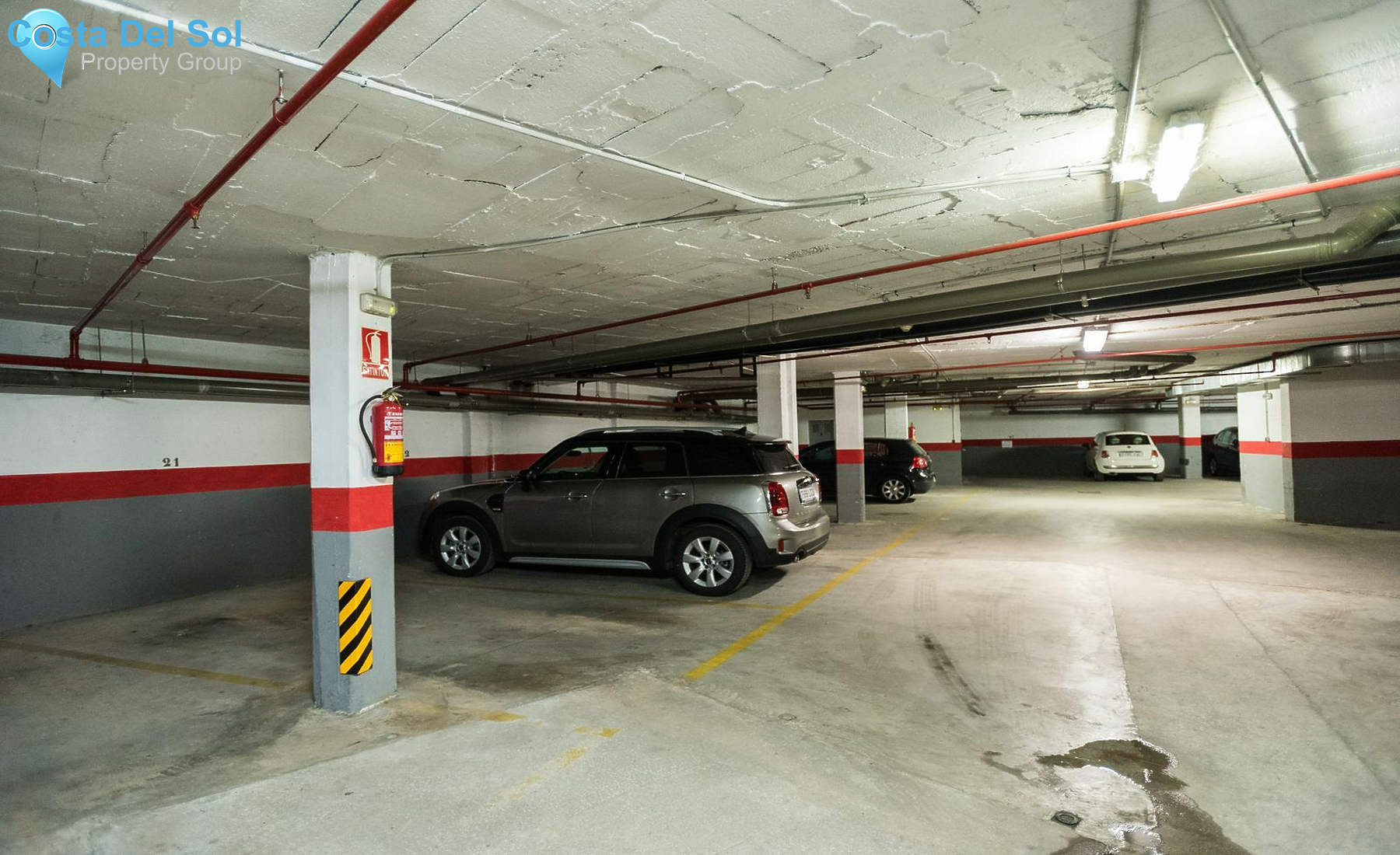 Middle Floor Apartment in The Golden Mile-1420365