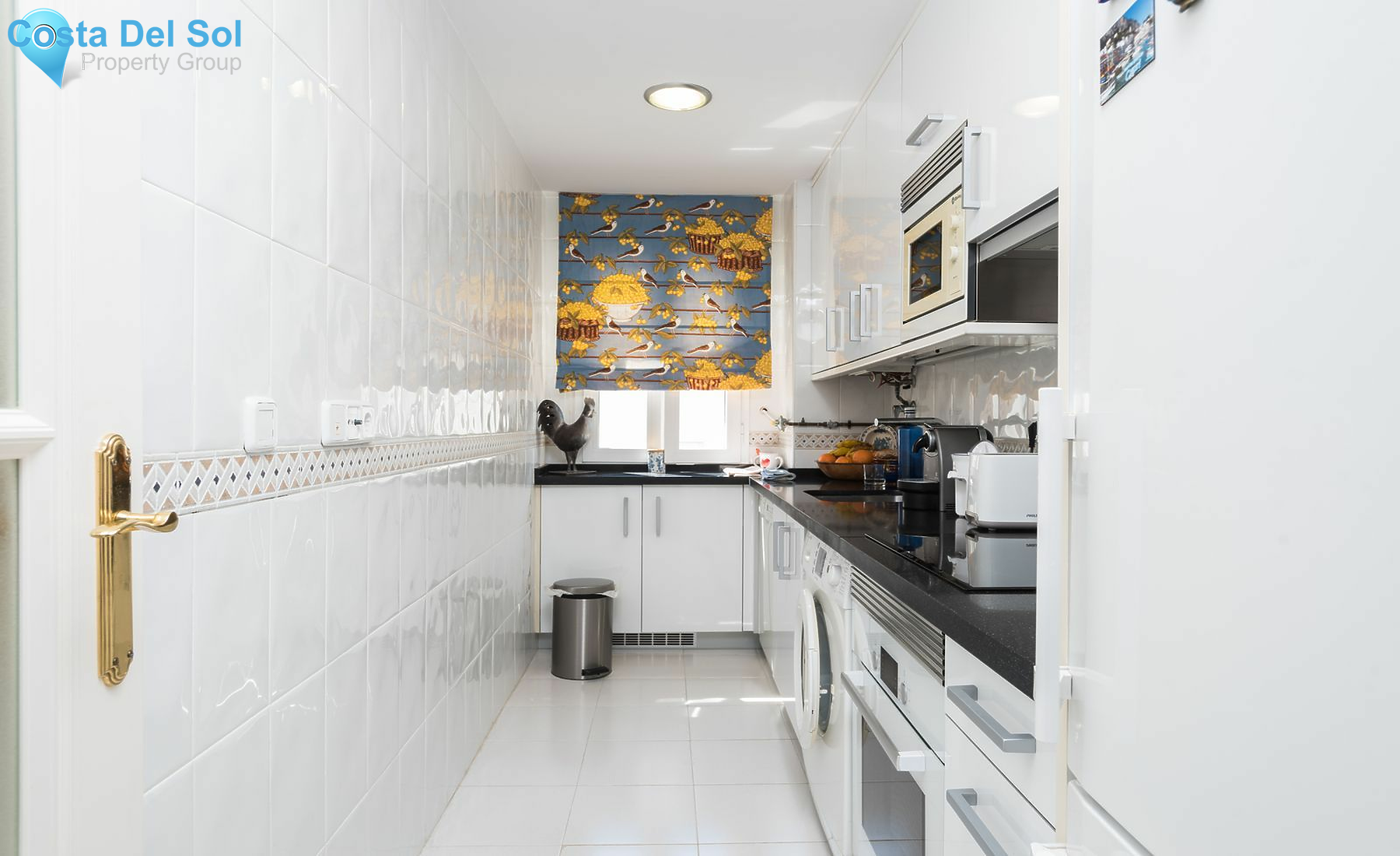 Middle Floor Apartment in The Golden Mile-1420349