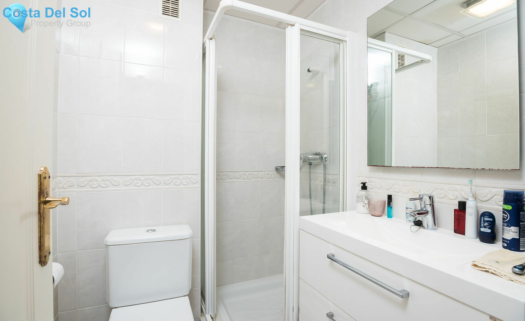 Middle Floor Apartment in The Golden Mile-1420351