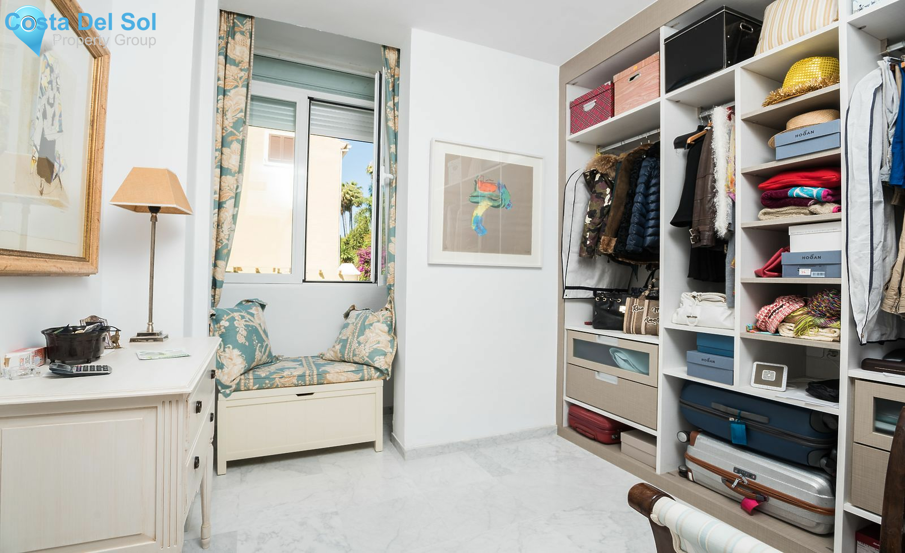 Middle Floor Apartment in The Golden Mile-1420354