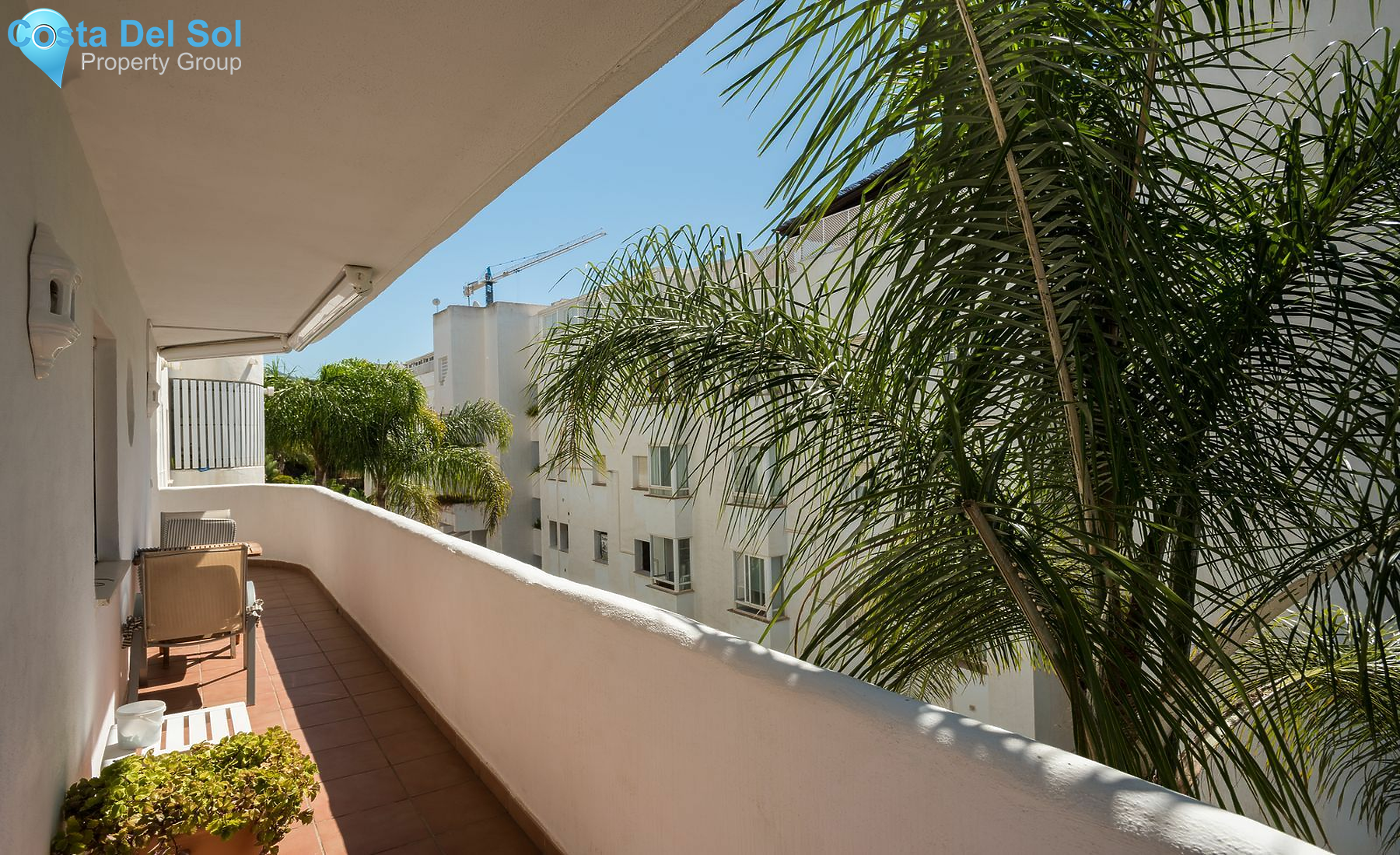 Middle Floor Apartment in The Golden Mile-1420355