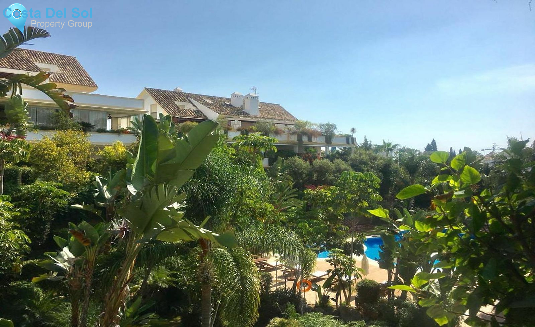 Middle Floor Apartment in The Golden Mile-1483901