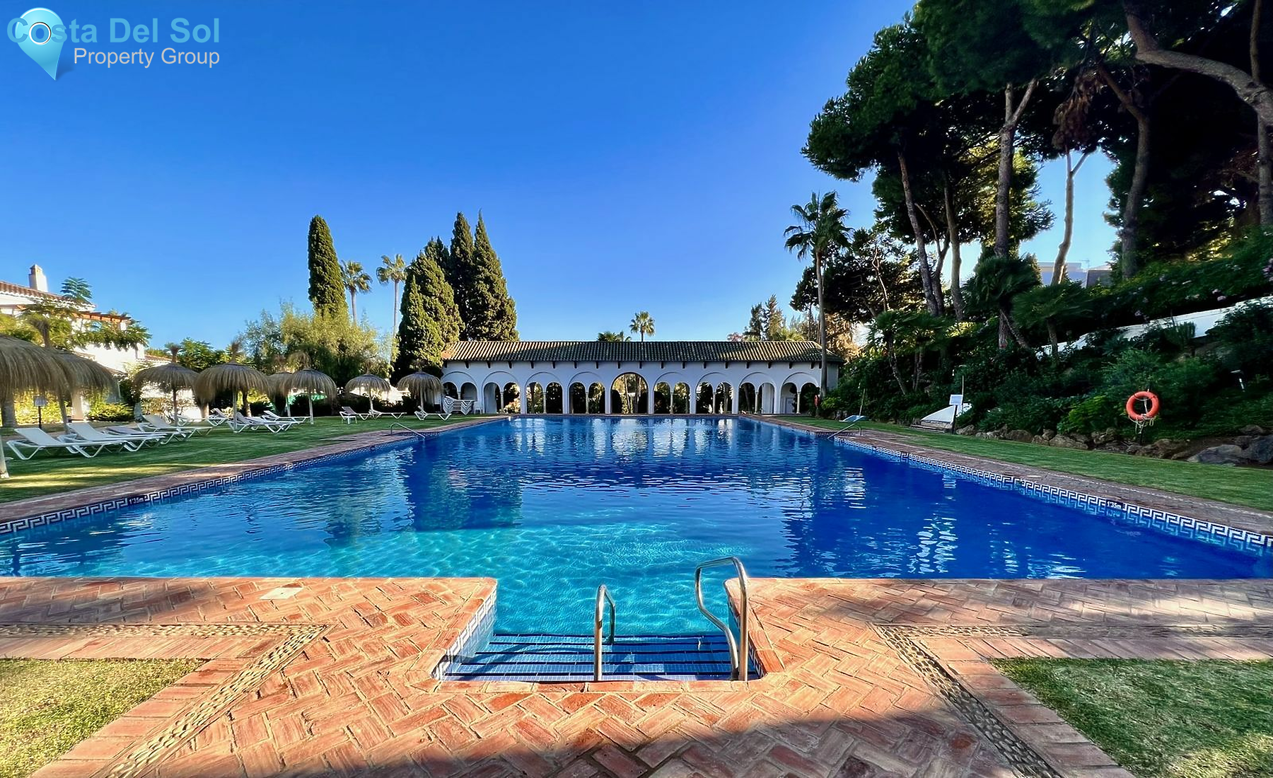 Middle Floor Apartment in The Golden Mile-1530828