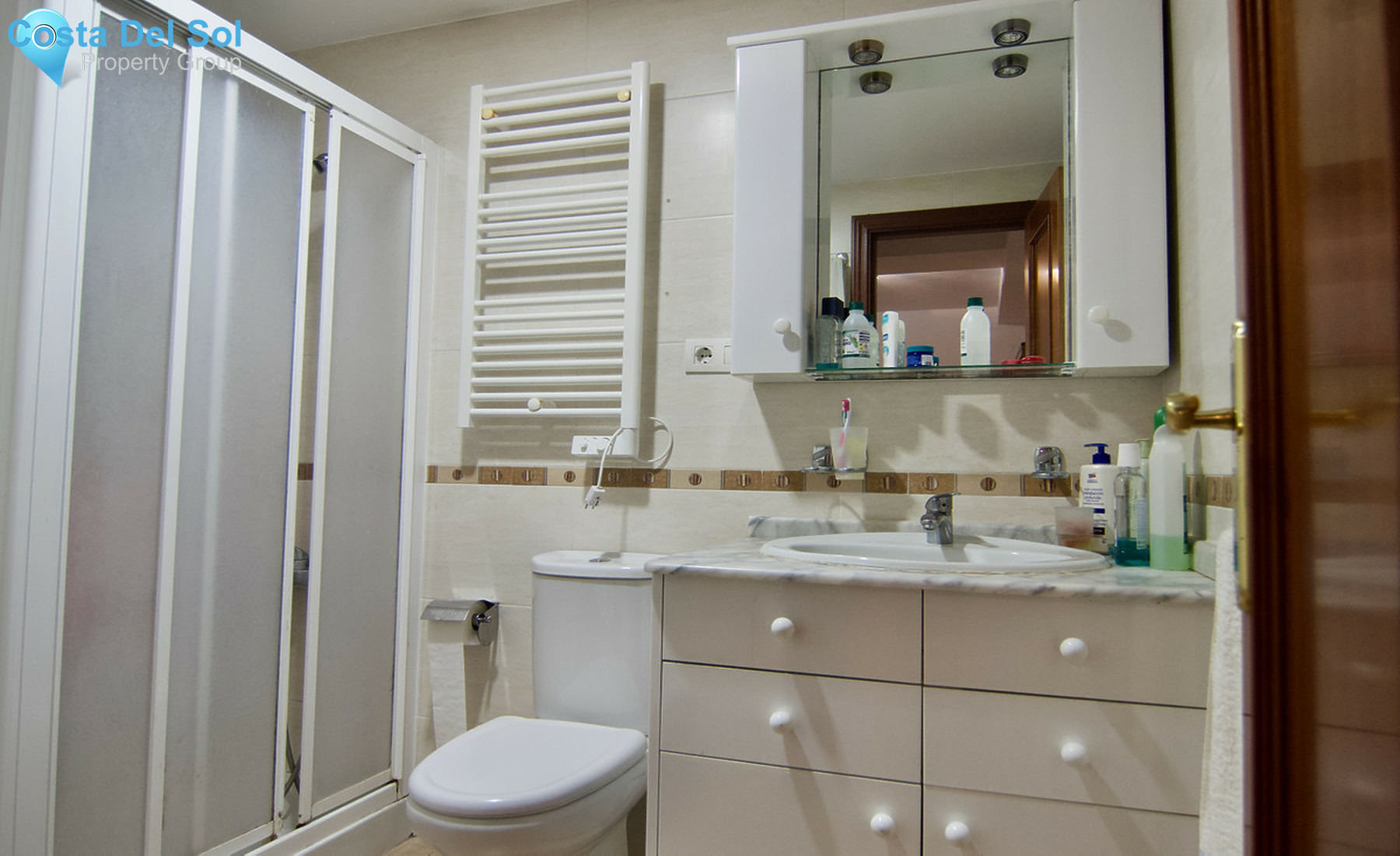 Middle Floor Apartment in Torremolinos Centro-1297701