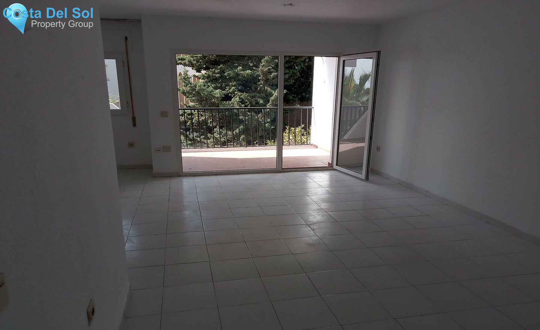 Middle Floor Apartment in Torremolinos Centro-1500230