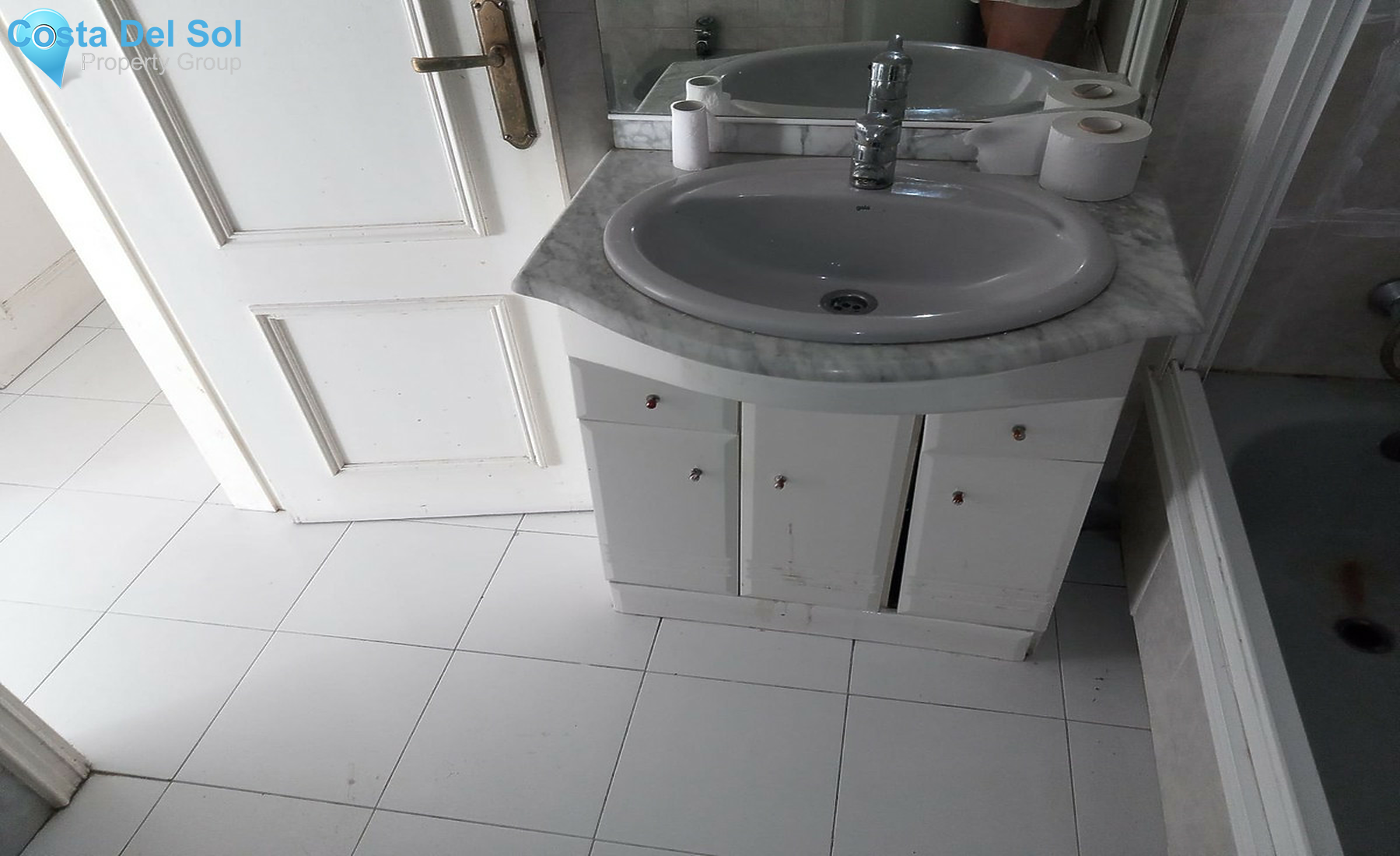 Middle Floor Apartment in Torremolinos Centro-1500232